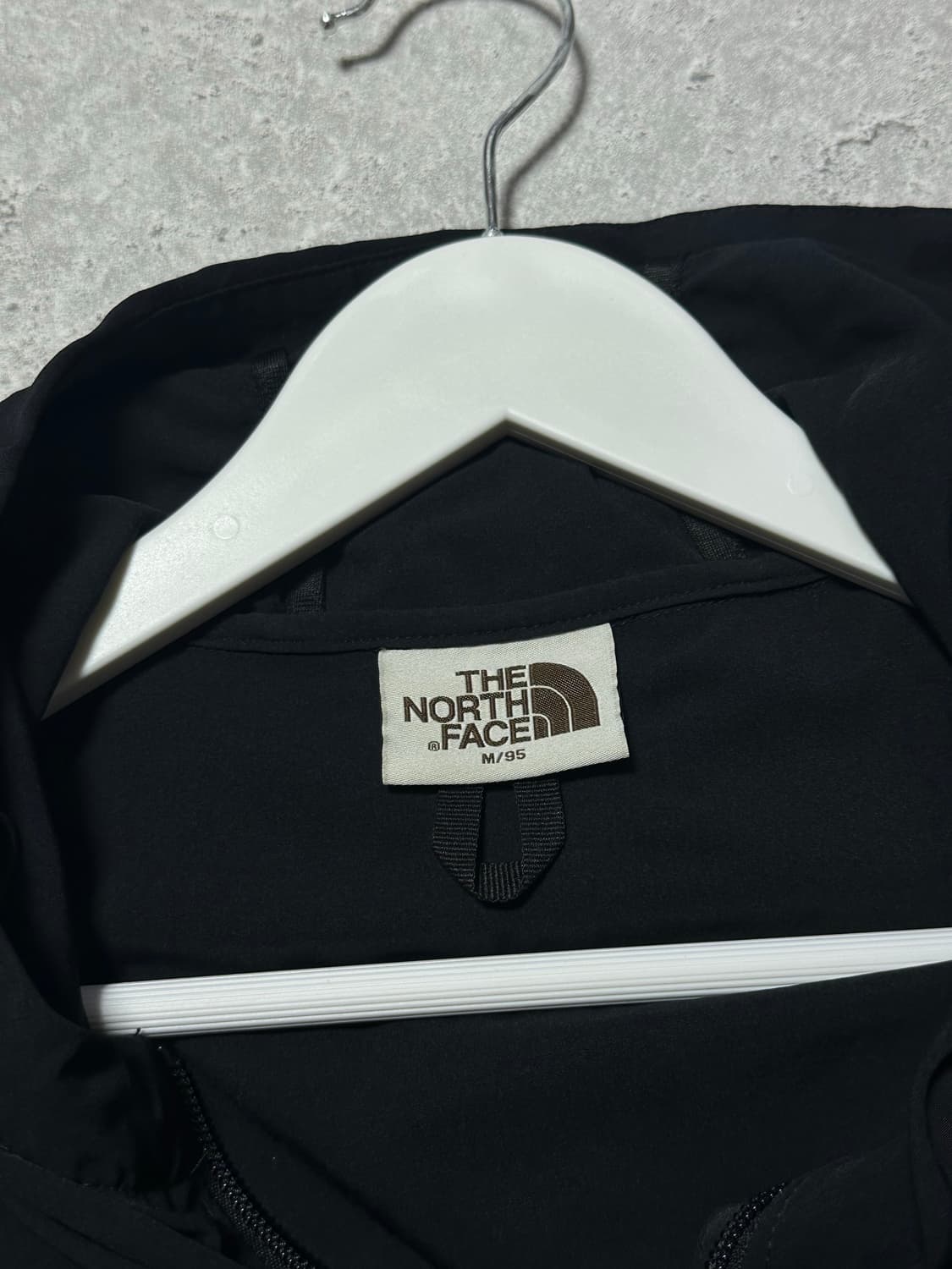 노스페이스 스몰로고 경량 블랙 바람막이 상품이미지6