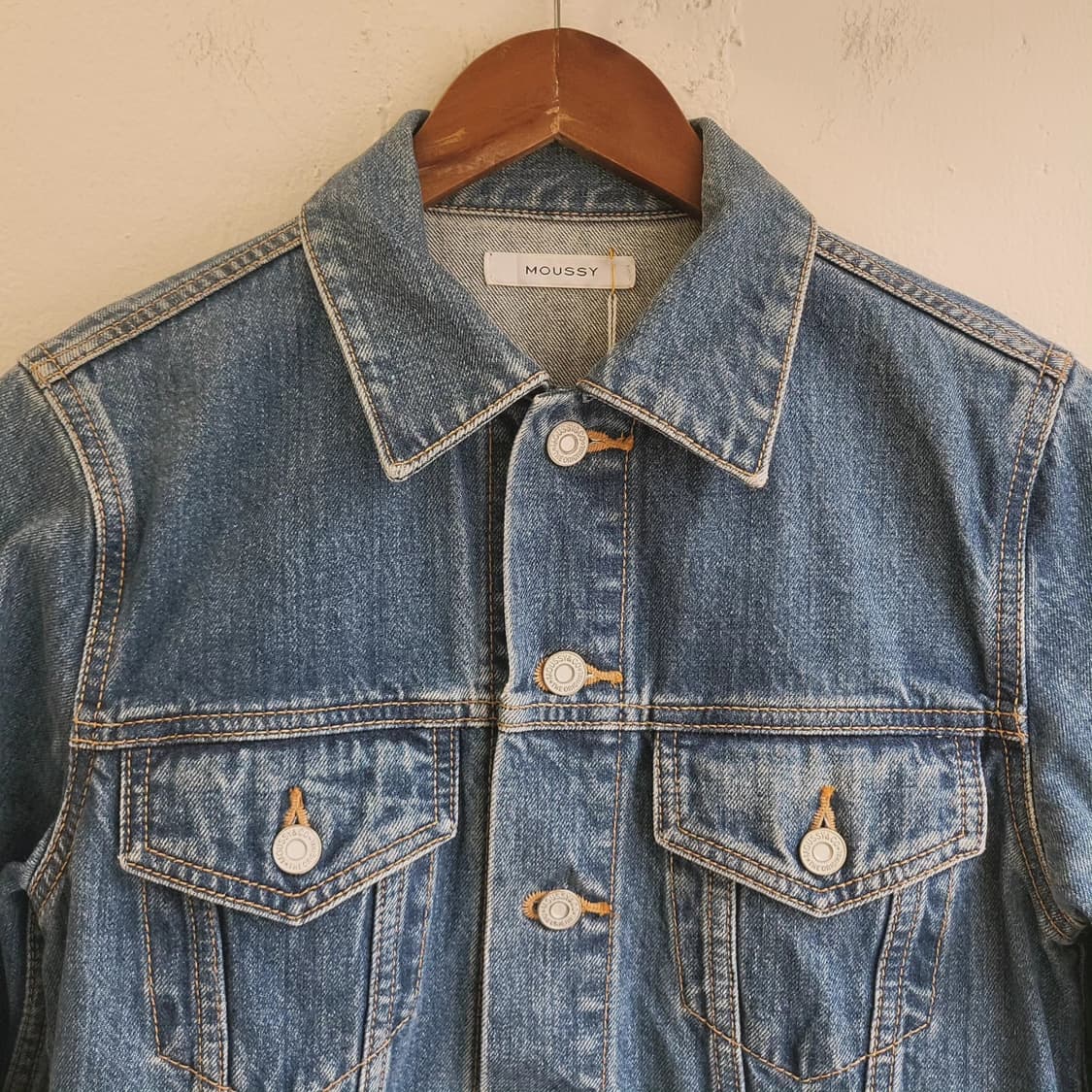 Moussy 중청 클래식 데님 자켓 상품이미지3