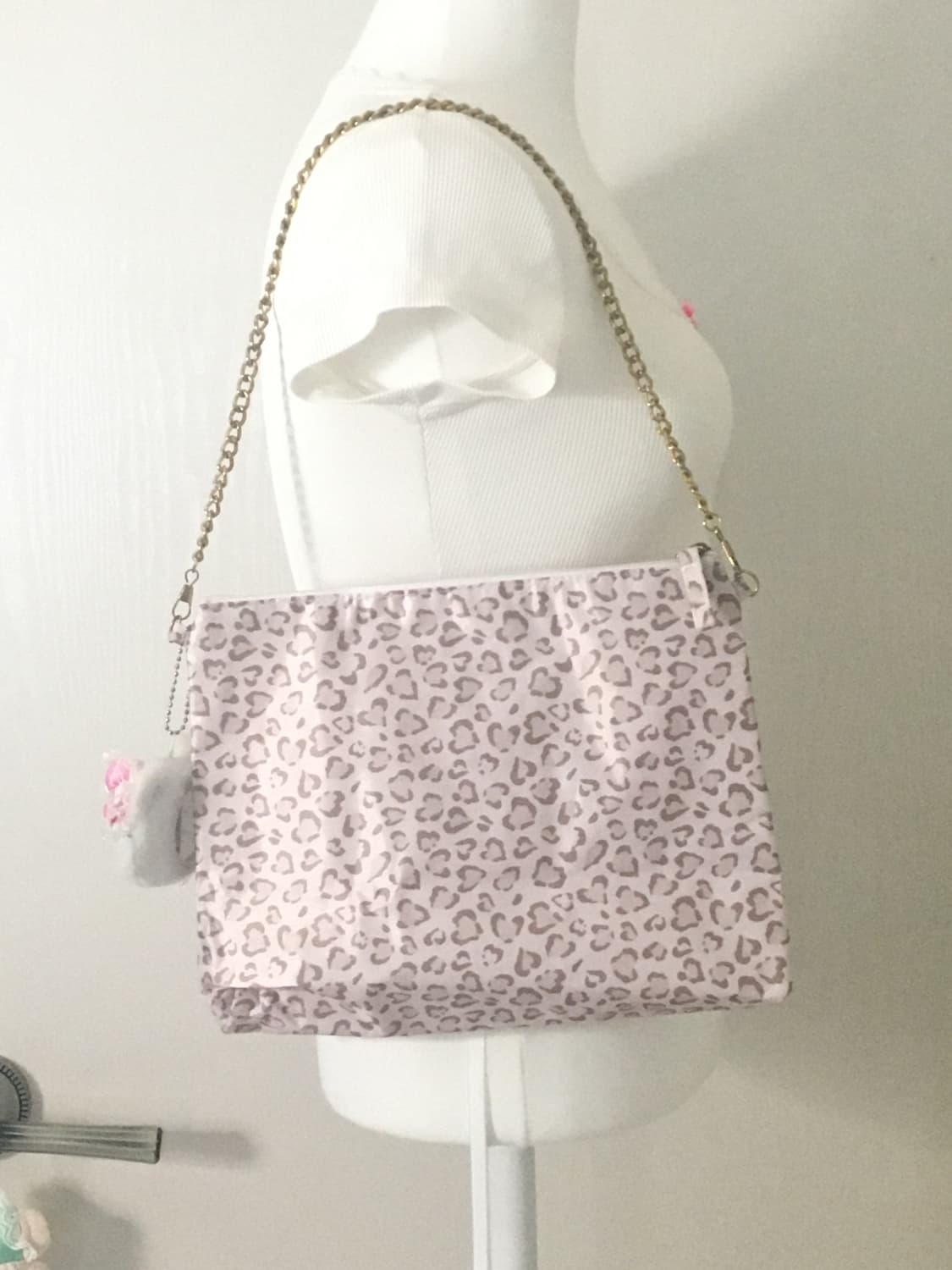 Cecil Mcbee pale pink leopard clutch 상품이미지2