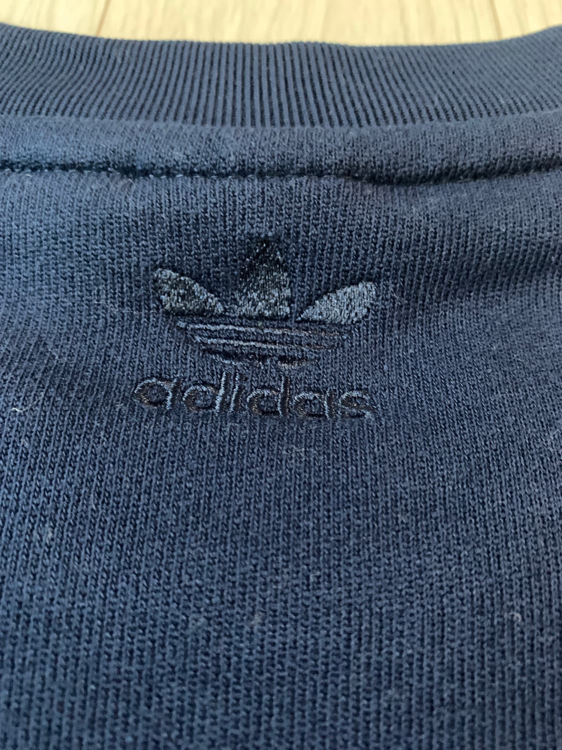 아디다스 (ADIDAS) 그래픽 아카이브 크루 스웨트셔츠 상품이미지7