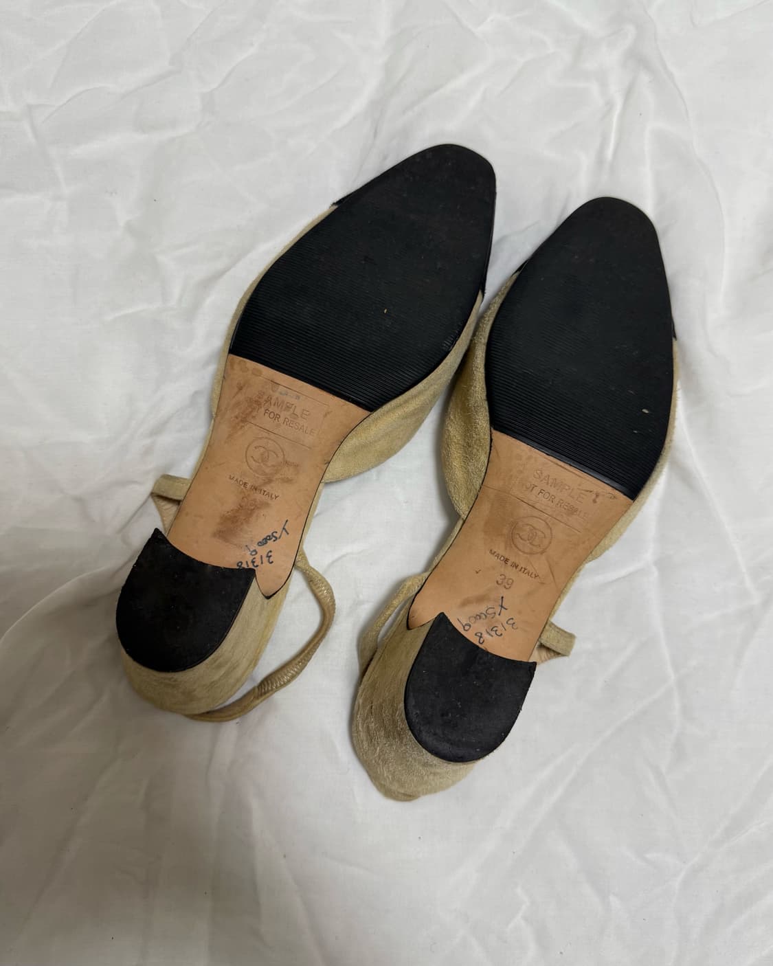 chanel 샤넬 클래식 스웨이드 펌프스 상품이미지3