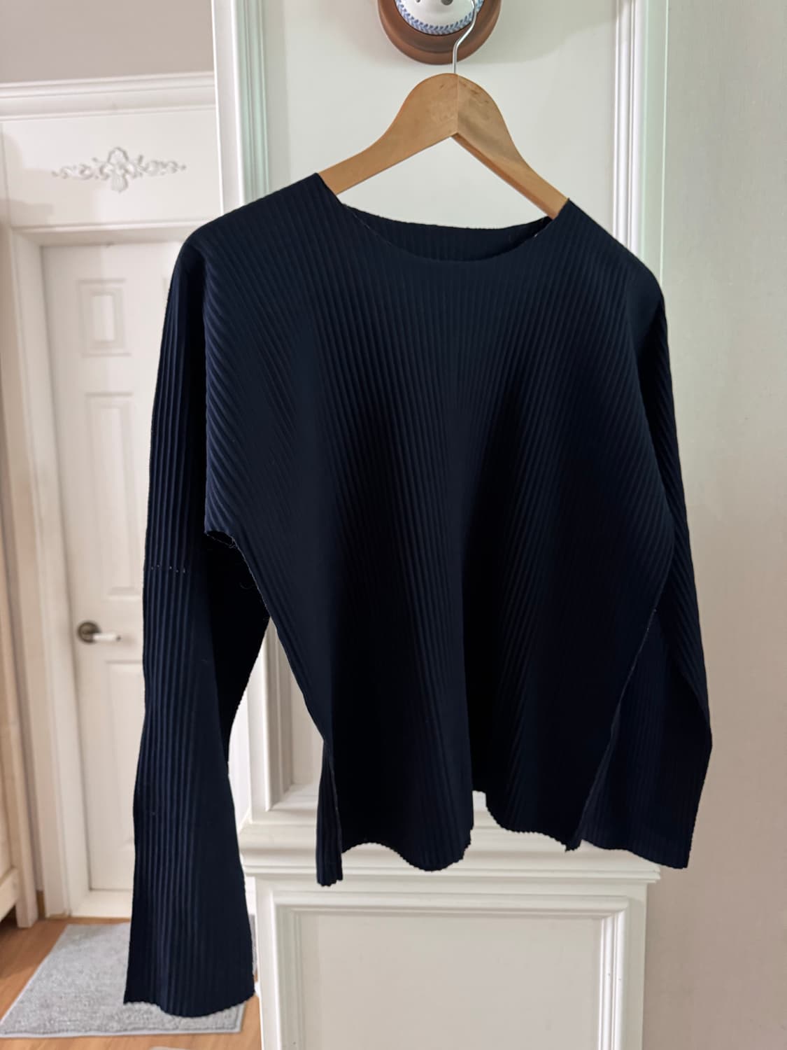 Issey Miyake navy top 상품이미지2