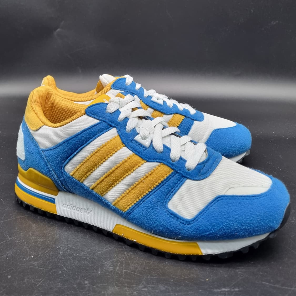 아디다스 ZX700 여성운동화235 상품이미지1