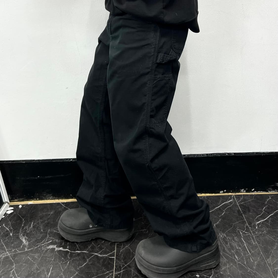 칼하트 로고 B151 카펜터 워크 팬츠 블랙 상품이미지1