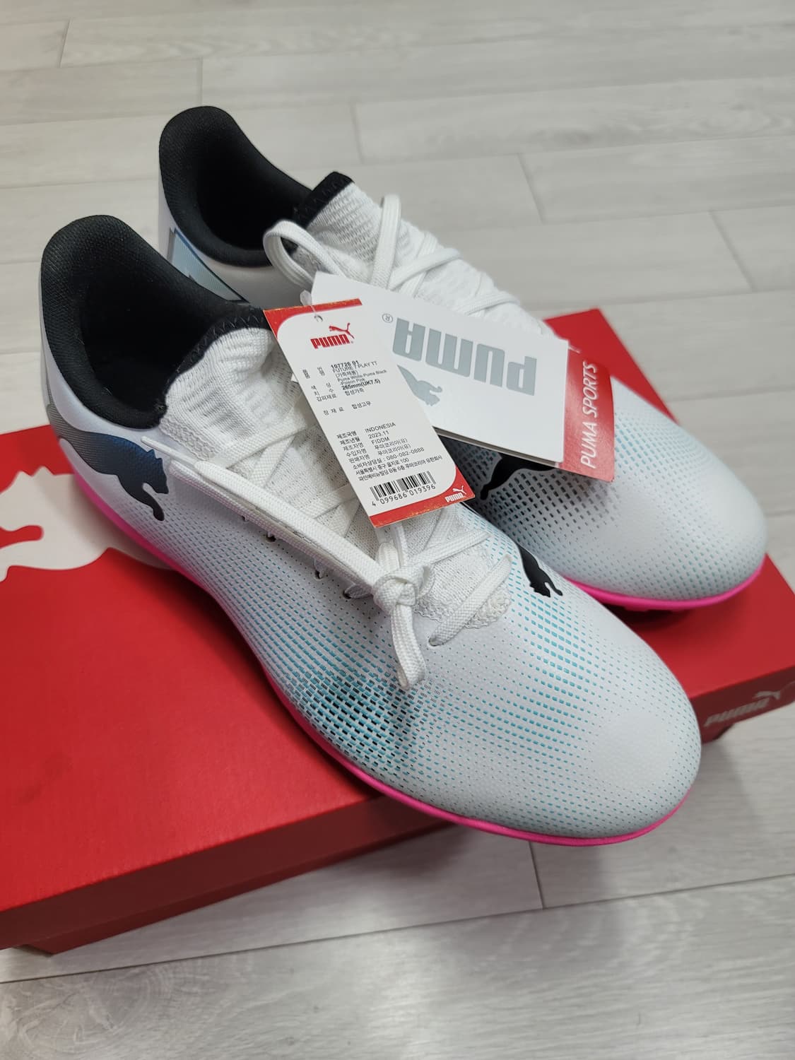 (265)푸마 풋살화 퓨처 7 플레이 TT[대전 직거래도 가능] 상품이미지10