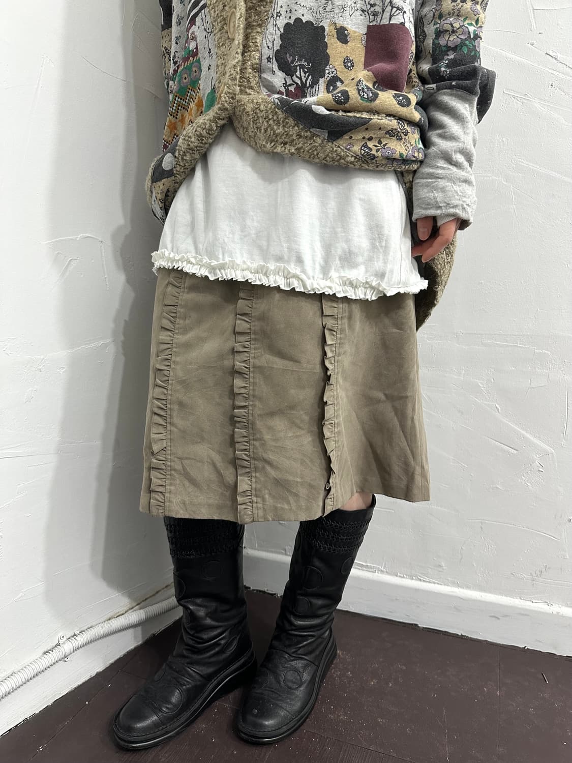 wendine white longsleeve 상품이미지3