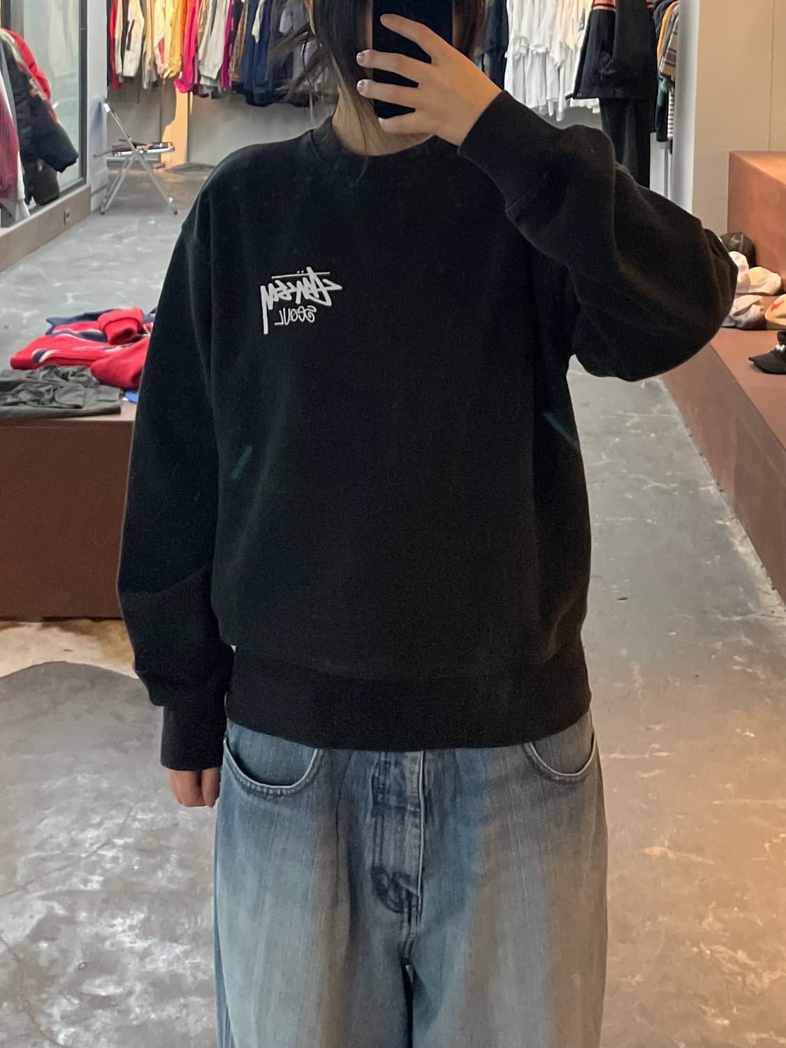 스투시 서울 크루넥 블랙 맨투맨 H2350 상품이미지1