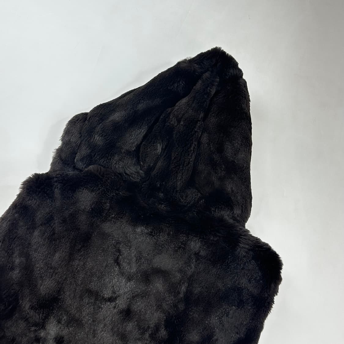 알레그리 토끼털 후드 베스트 가디건 상품이미지8