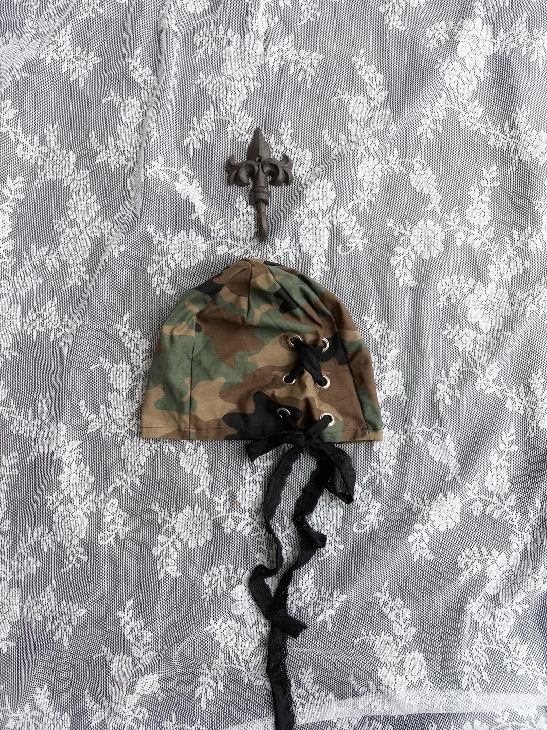 Camo lace eyelet beanie & lace Layered 상품이미지3