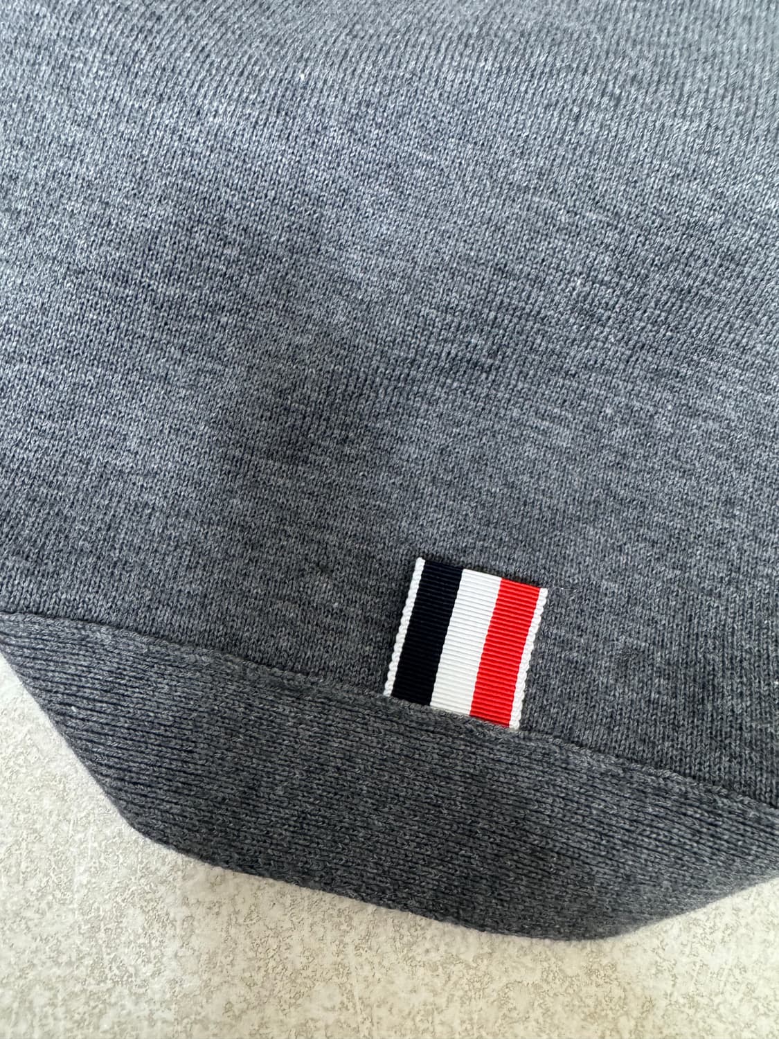 톰브라운 밀라노스티치 가디건 그레이 3사이즈 상품이미지6