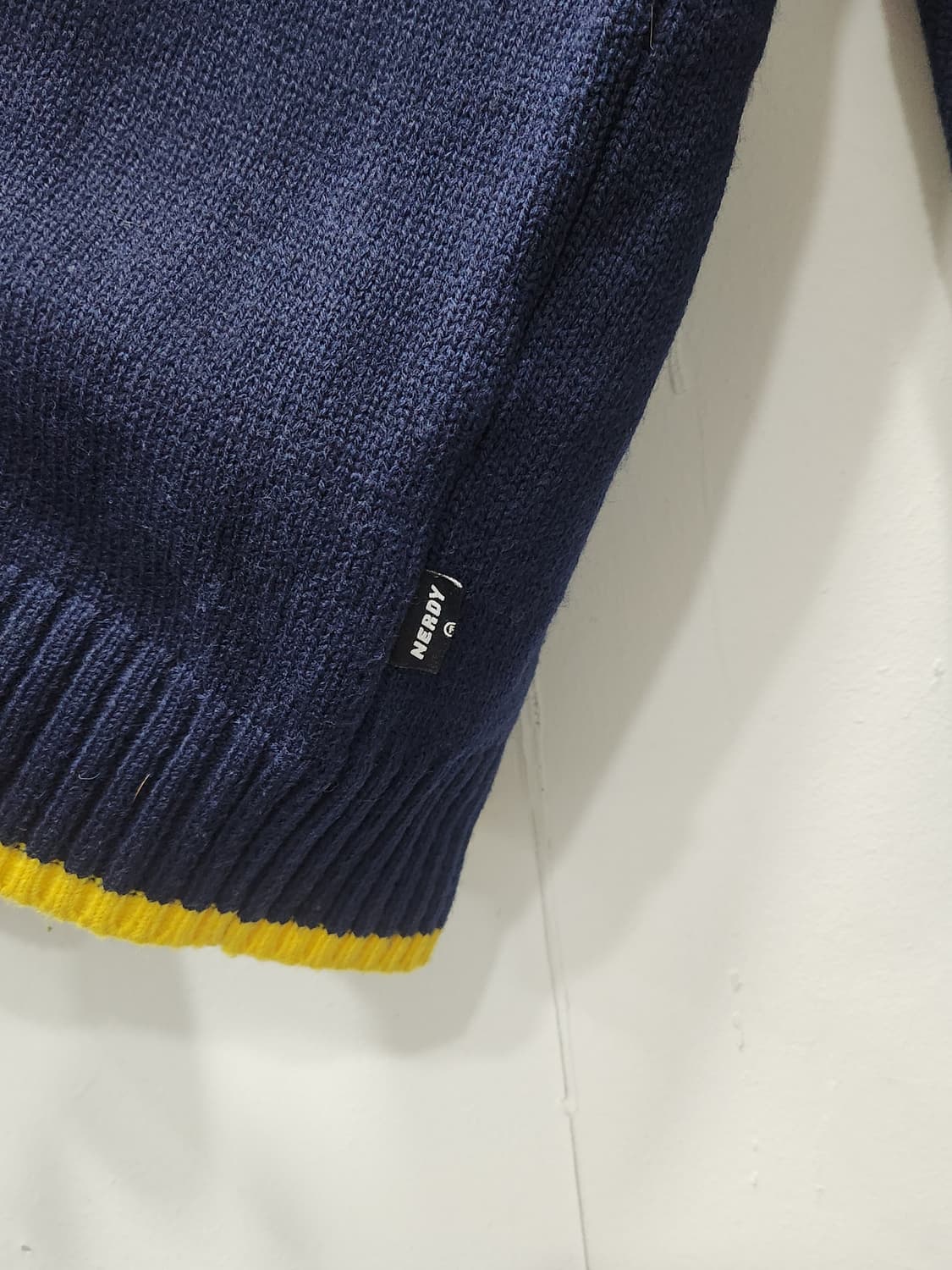 [M] 널디 NERDY 빅로고 오버핏 니트 남성 M 상품이미지3