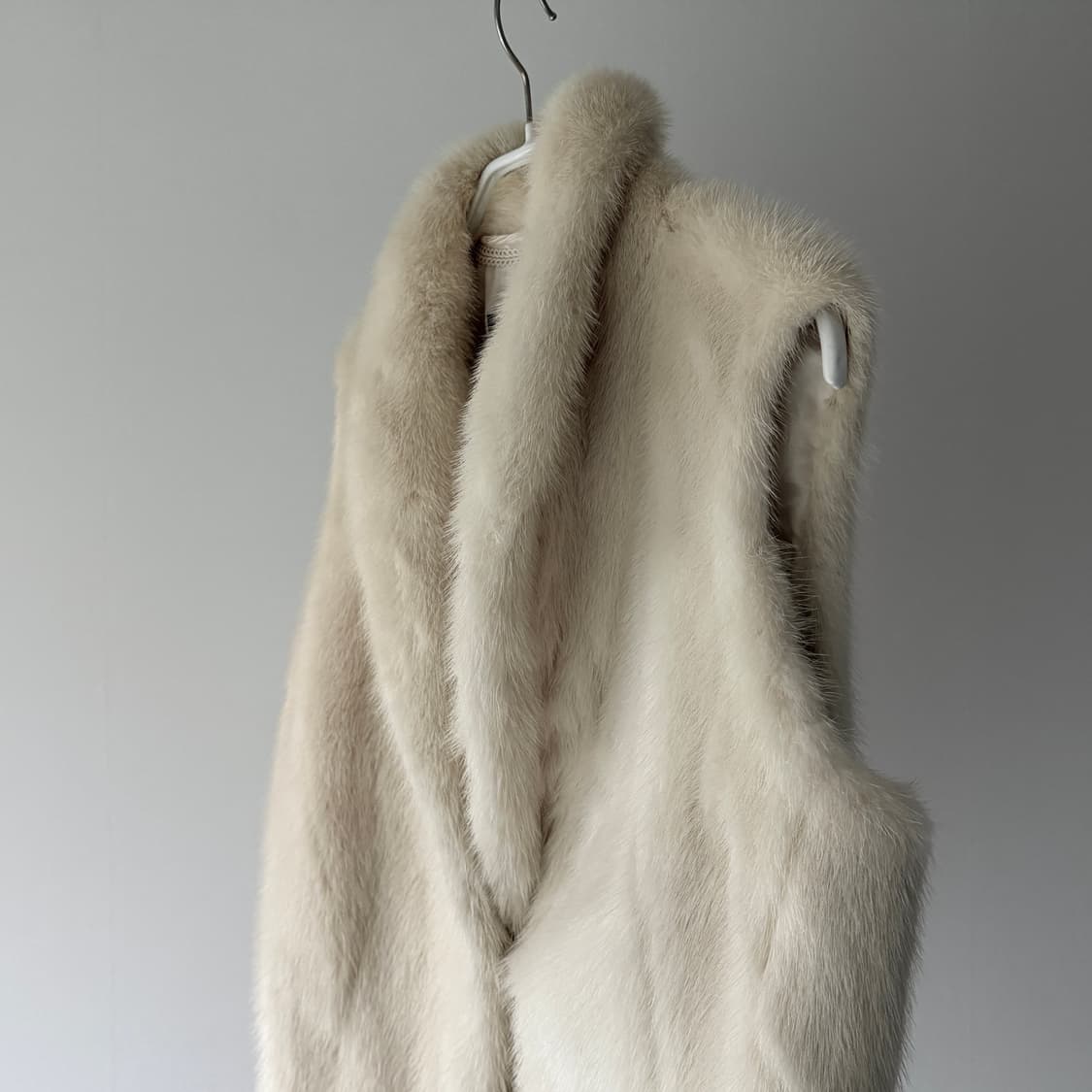  ▫️Saga Mink Gold Label Vest 상품이미지4