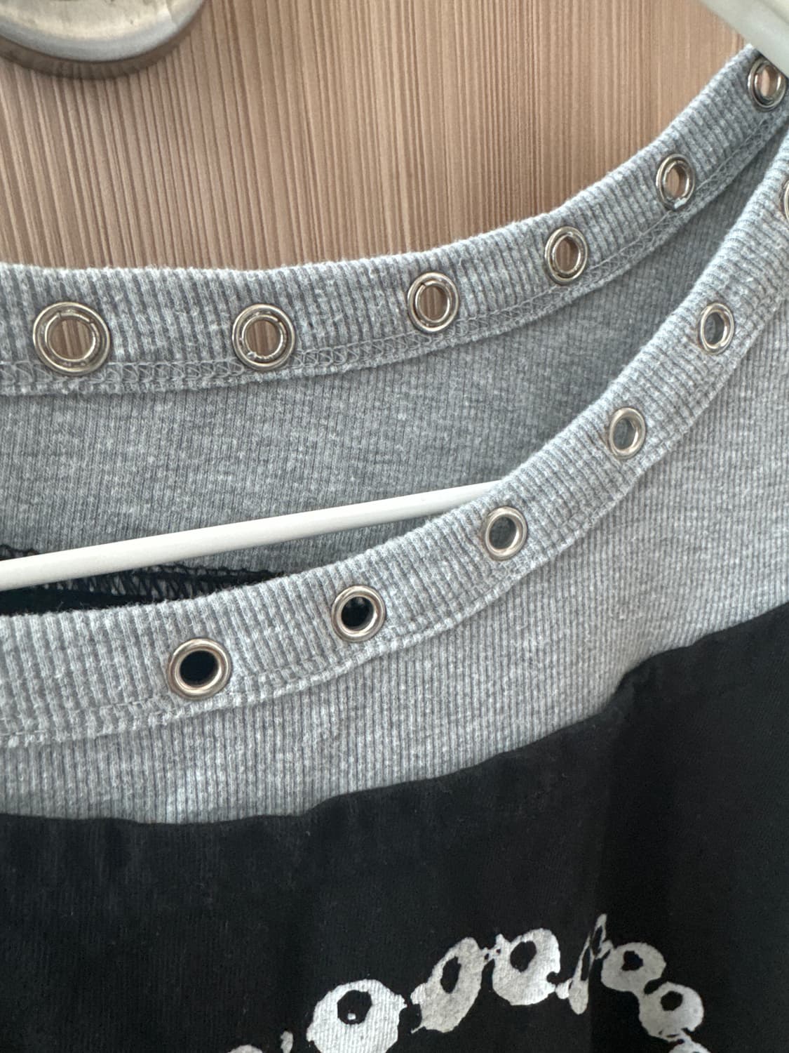 팬시클럽 로저리 노이어티 오프숄더 상품이미지3