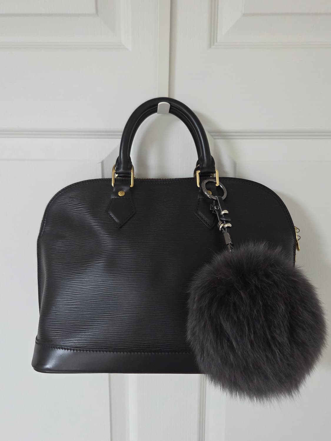 [루이비통] 알마 PM / 에삐 블랙 / 클래식 토트백 상품이미지1