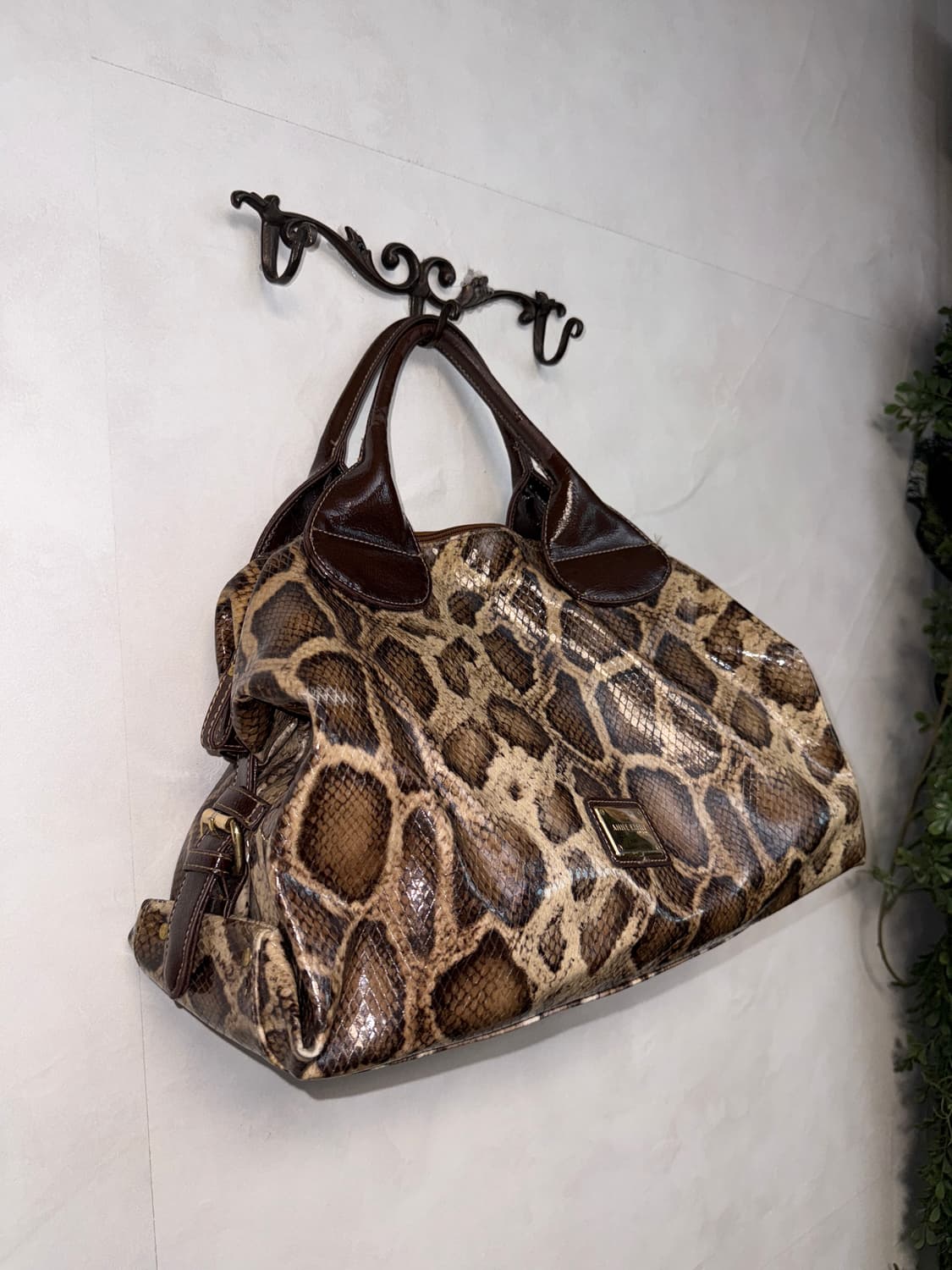 Anne Klein brown python big tote bag 상품이미지2