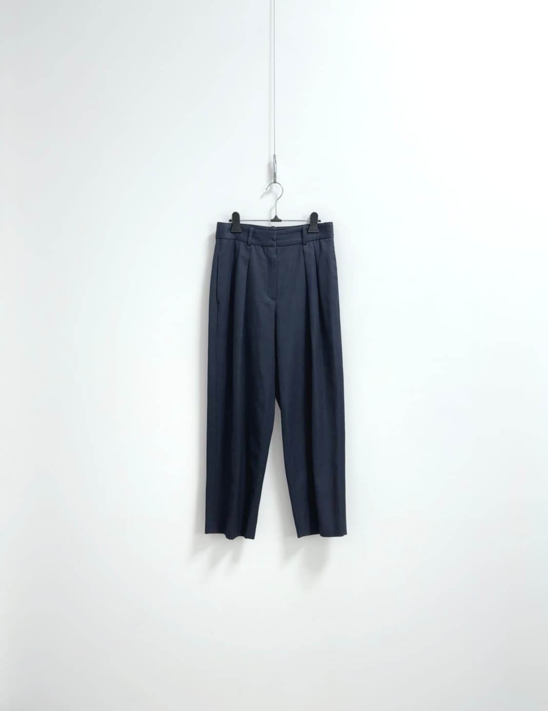 마시모두띠 네이비 핀턱 팬츠 상품이미지1