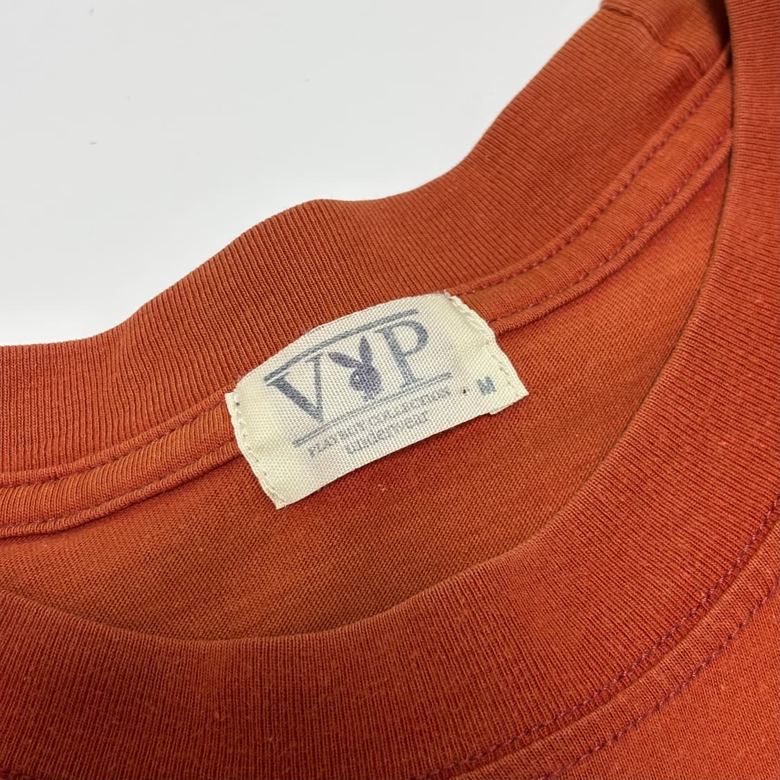 플레이보이(PLAYBOY) V.Y.P 로고 엠브로이드 티셔츠 상품이미지2