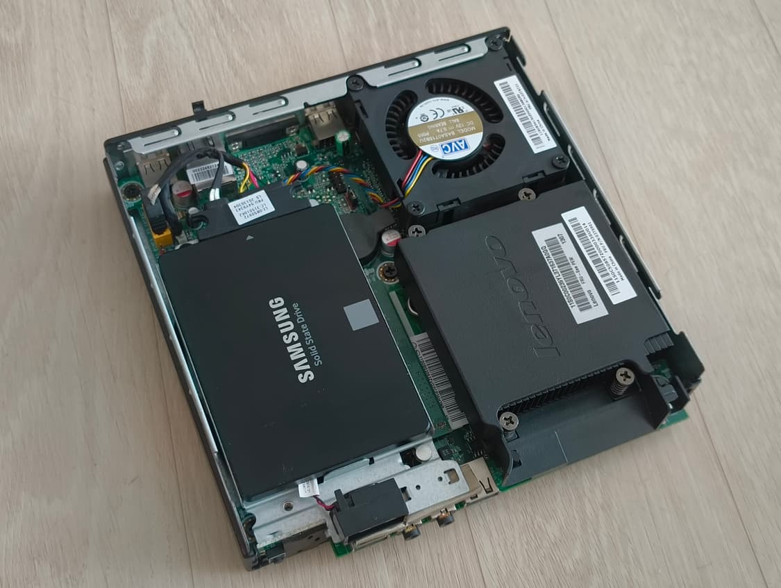 레노버 ThinkCentre M72e 초미니 PC. 상품이미지7