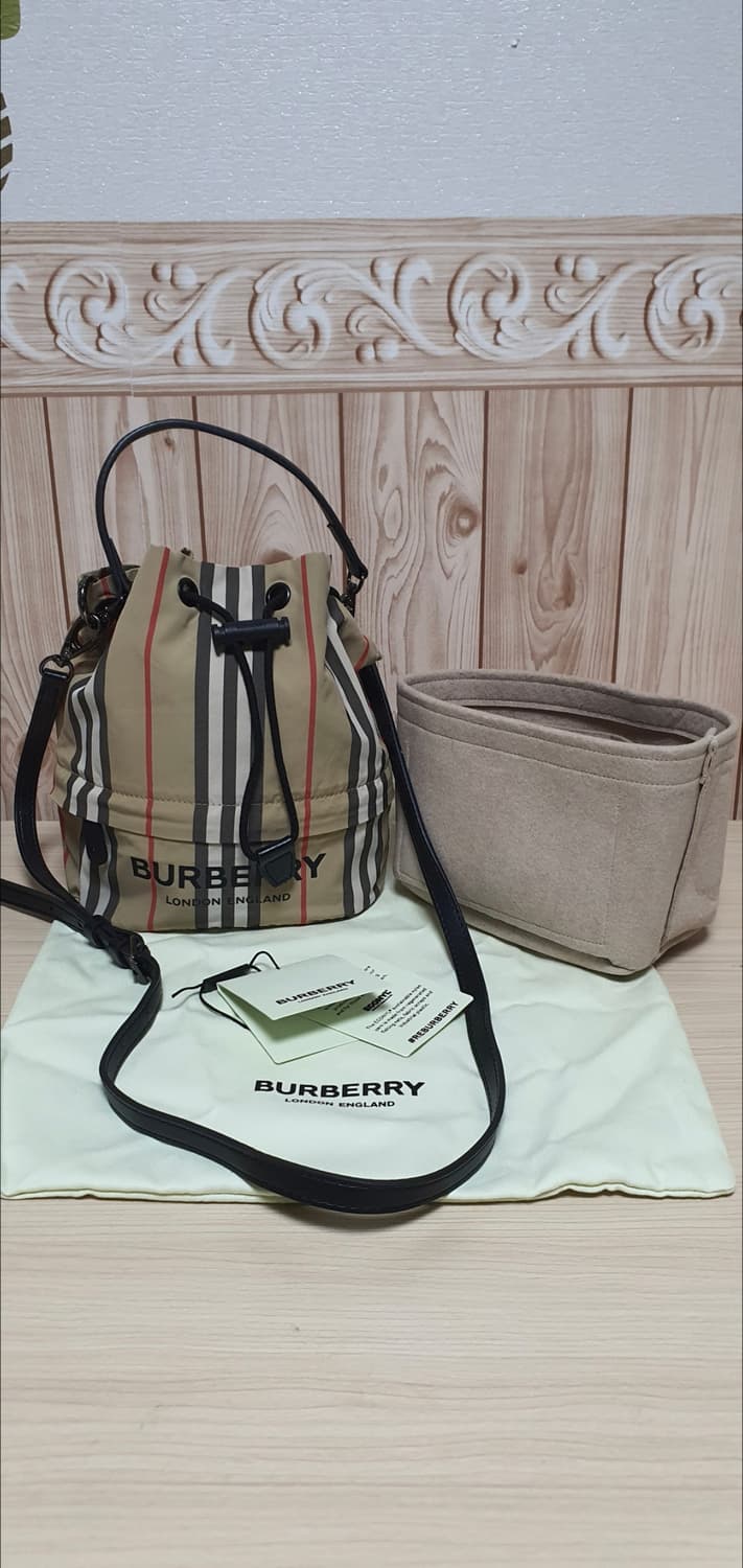 버버리 포이베 버킷백/크로스백 새상품급 정품(감정O) 상품이미지1