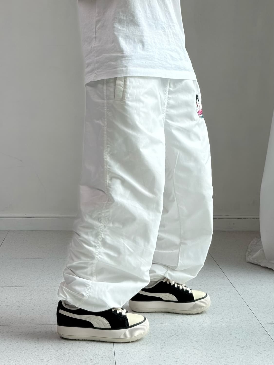 루니튠즈 화이트 조거팬츠 상품이미지3