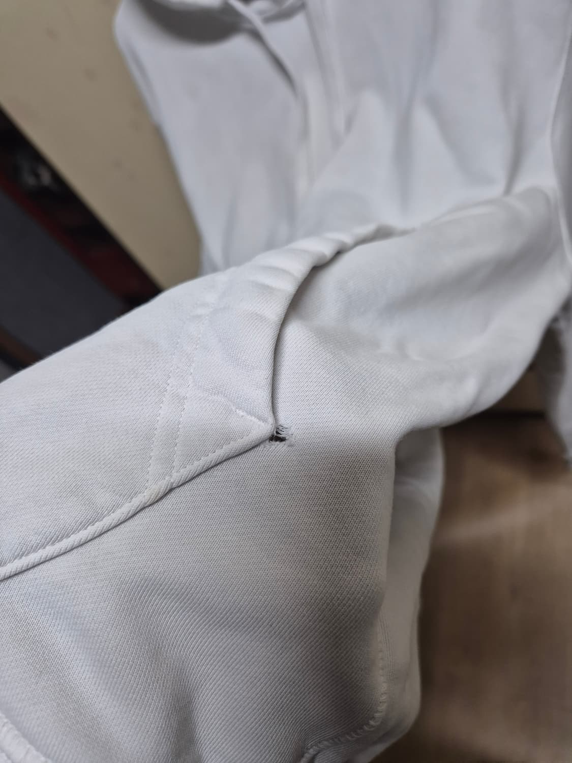 [XXL]21ss스톤아일랜드 와펜 맨투맨후드 화이트 흰색 105 110 상품이미지6