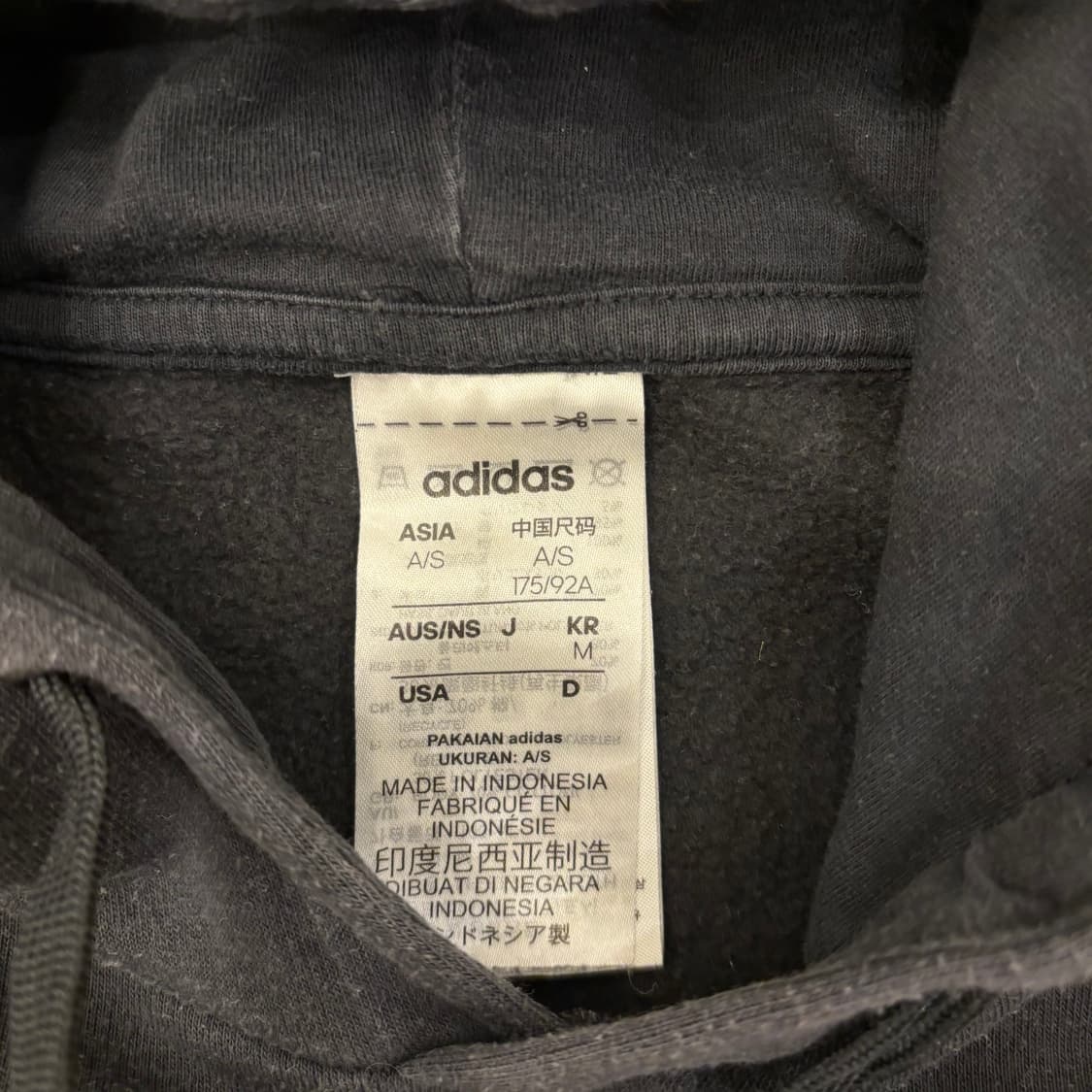 아디다스 스몰로고 블랙 후드티 상품이미지3