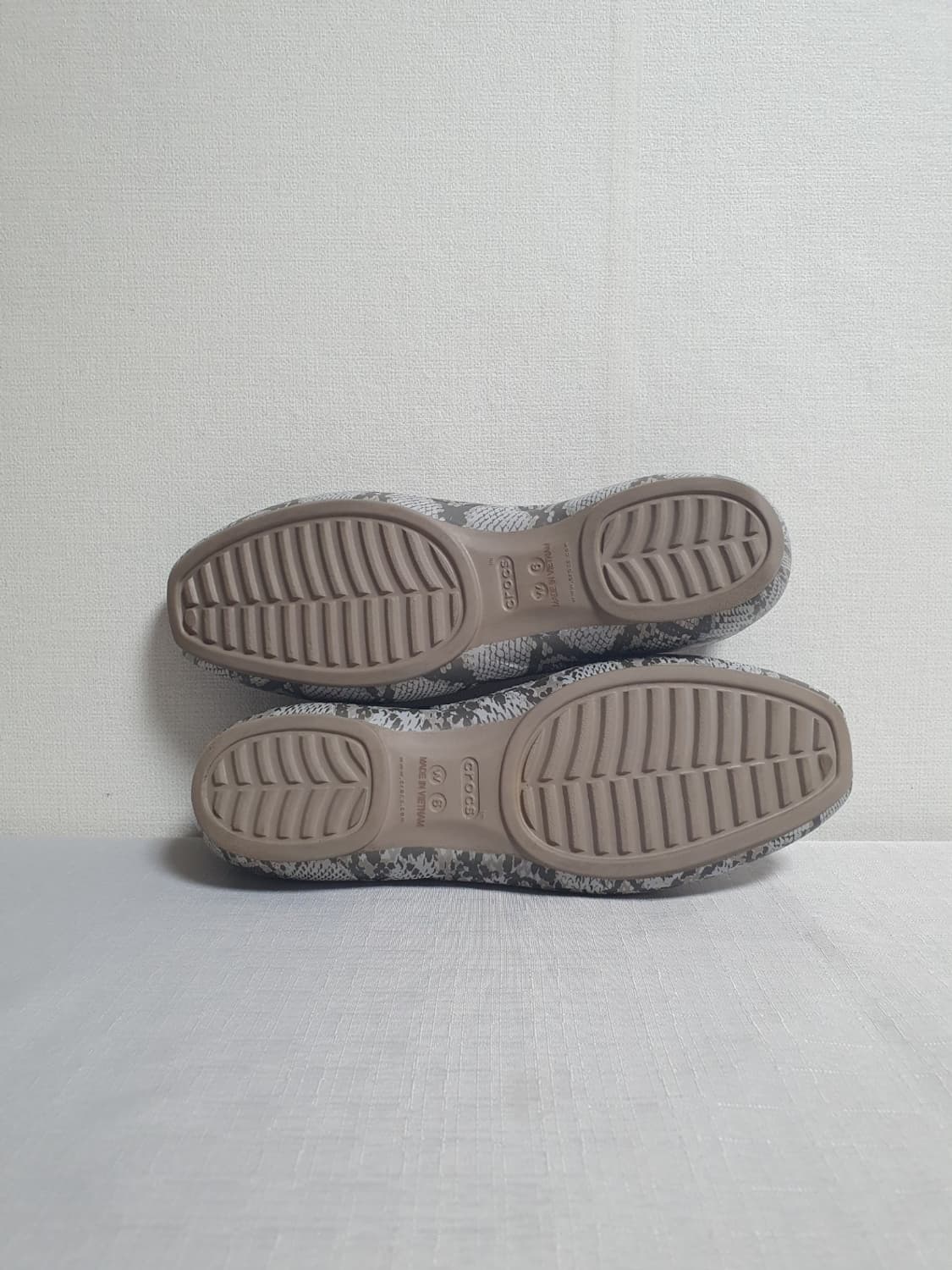 230mm 크록스 슬론 그래픽 플랫슈즈 머쉬룸 상품이미지8