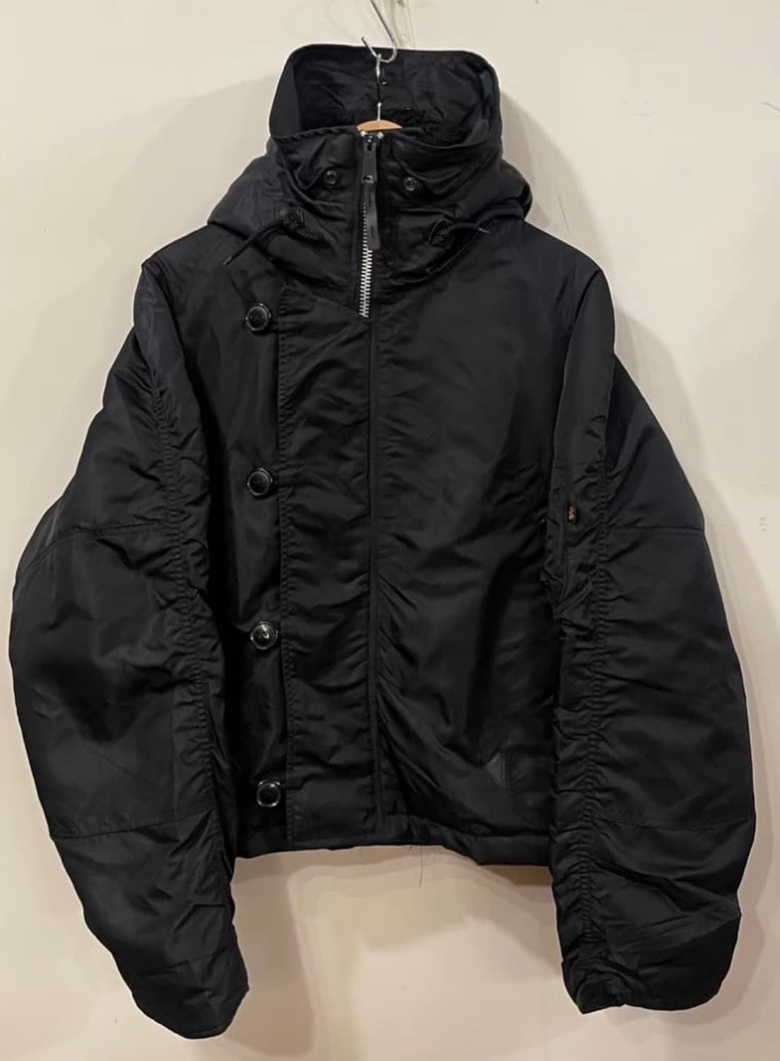 (M,L)알파인더스트리 크롭봄버 구합니다 상품이미지1