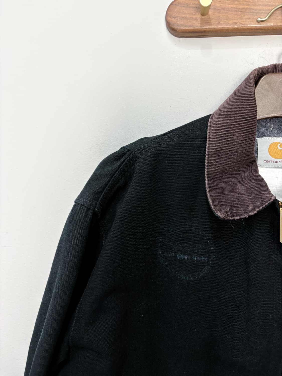 칼하트 j01 디트로이드 워크자켓 블랙 A3800 상품이미지4