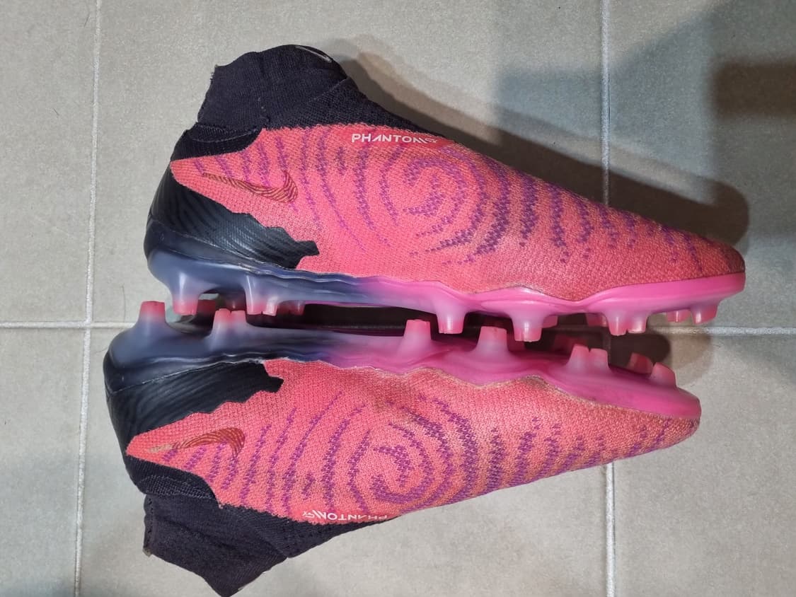 나이키 팬텀 GX1 DF 축구화 275

 상품이미지3