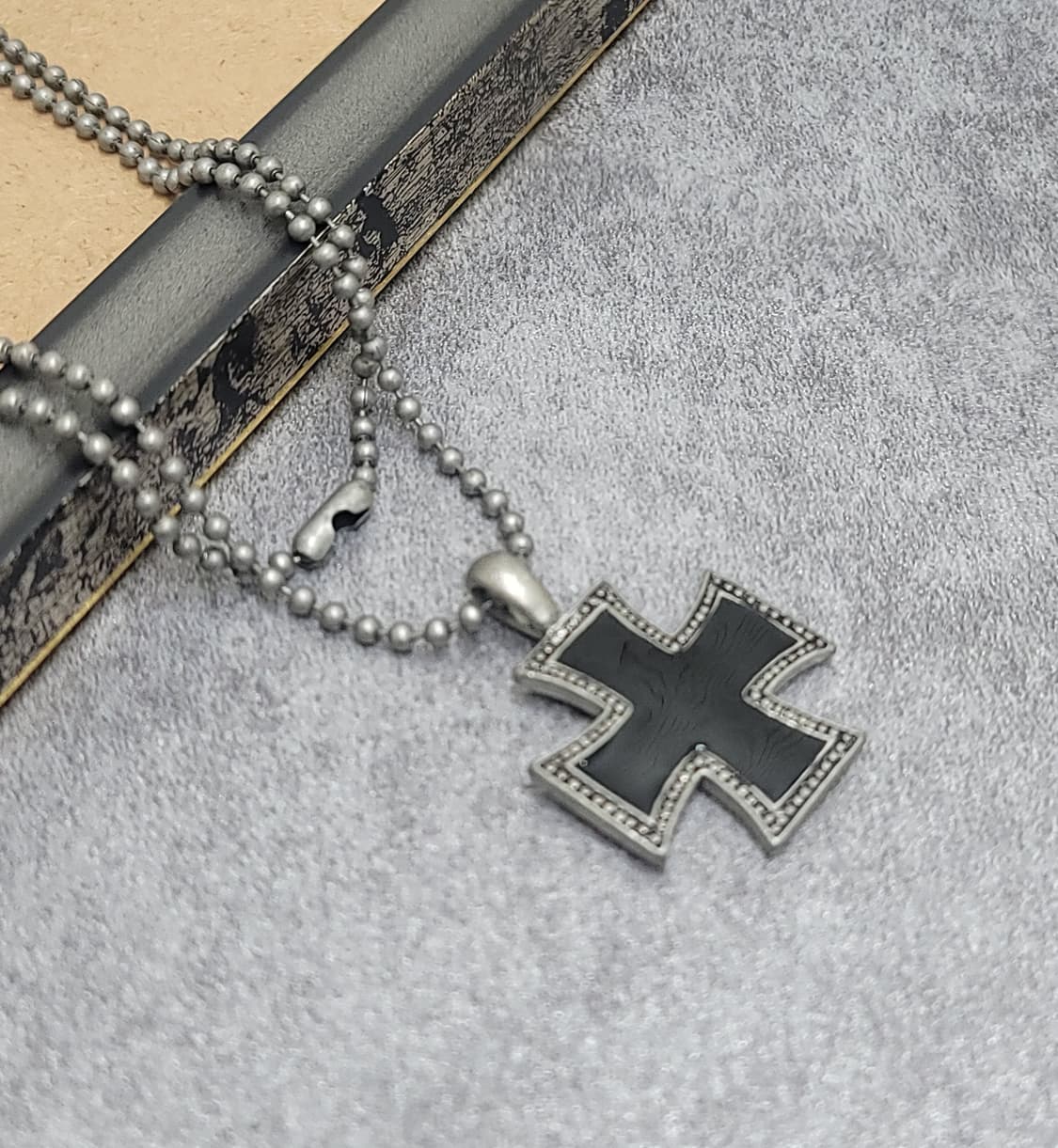 Black Cross 빈티지목걸이 상품이미지1