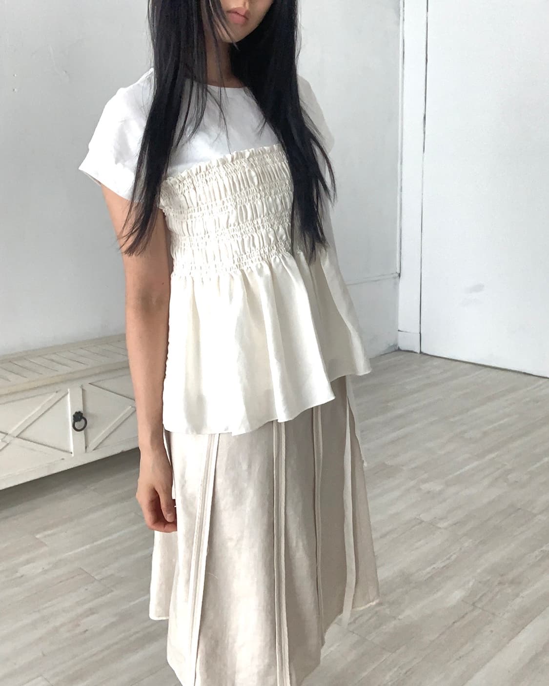 Light Beige Midi Skirt 상품이미지3