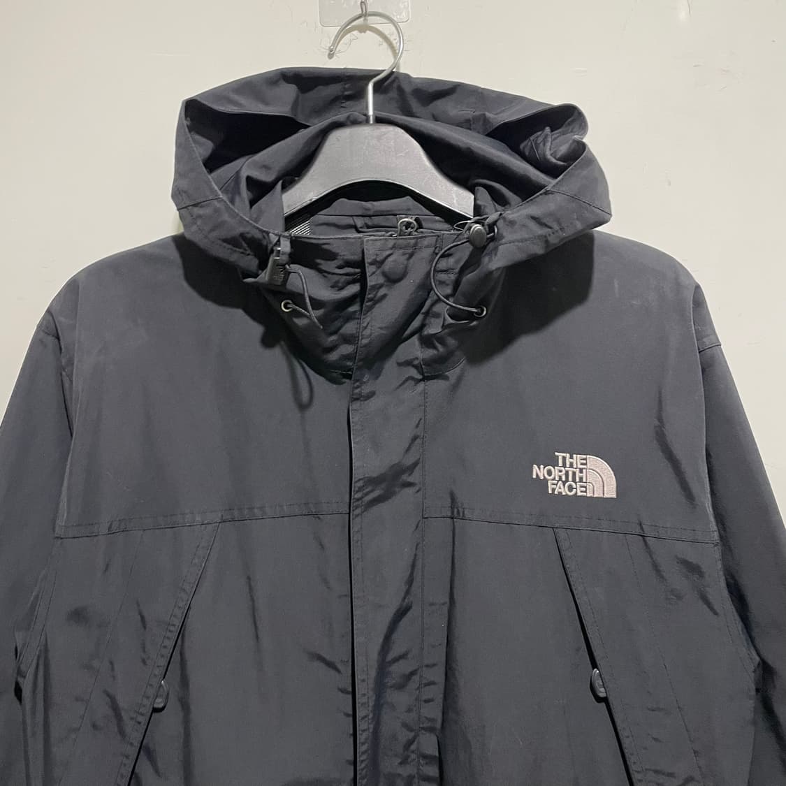 노스페이스 바람막이 블랙 상품이미지3