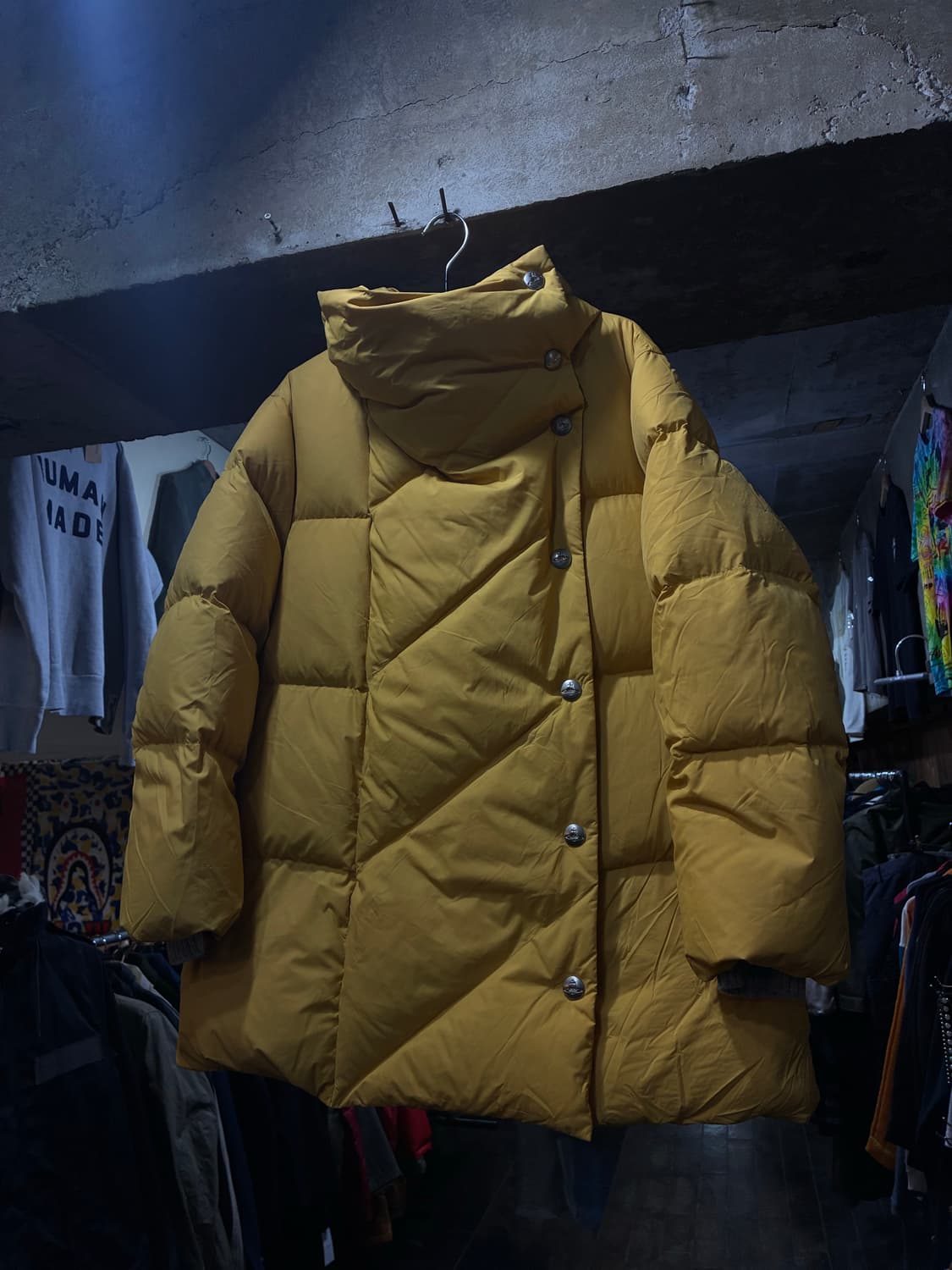 Vivienne Westwood 비비안 웨스트우드 사선 다운 패딩 상품이미지1