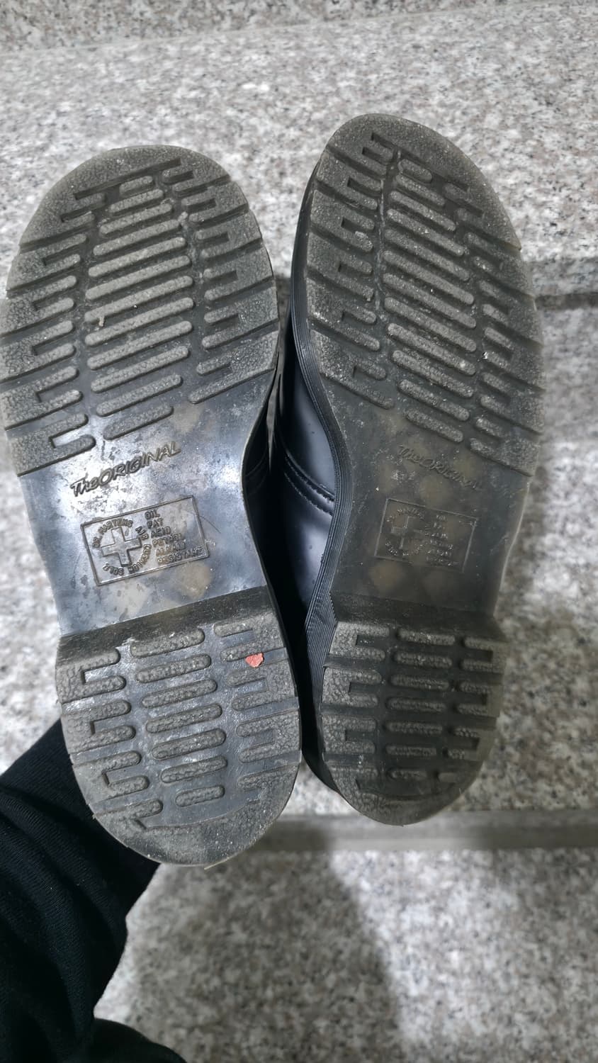 닥터마틴 1461 3홀 블랙 WS 팝니다 상품이미지4