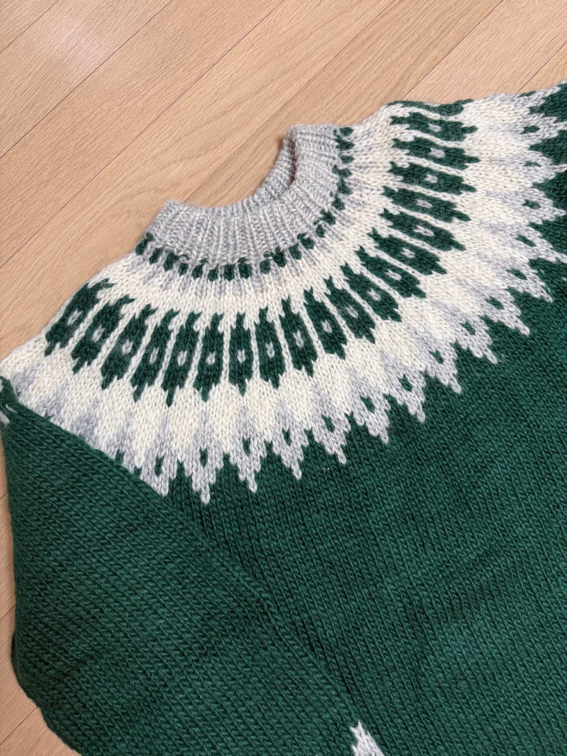 노르딕 패턴 그린 니트 상품이미지1