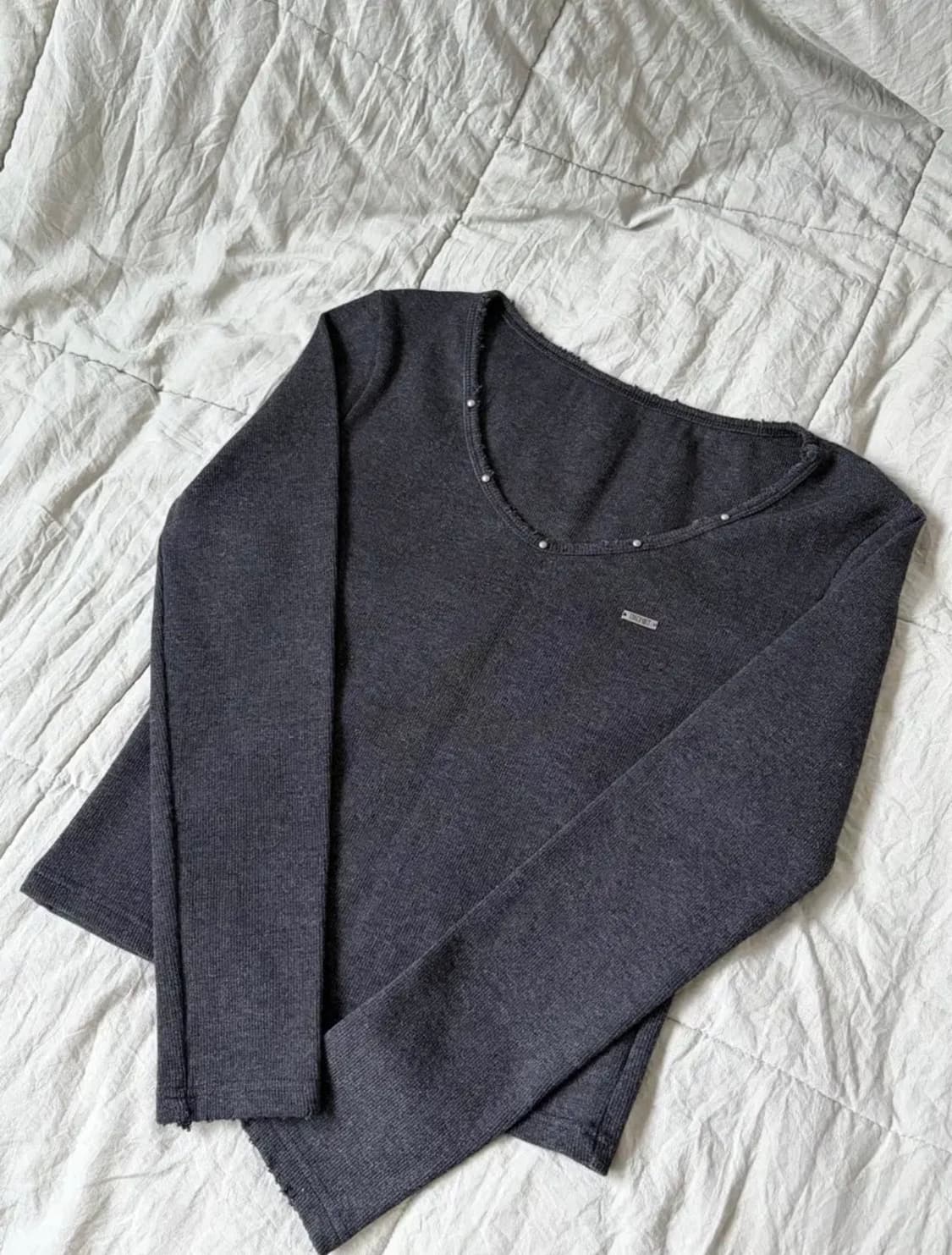 카키포인트 Damage Stud T-shirt (charcoal) 상품이미지3