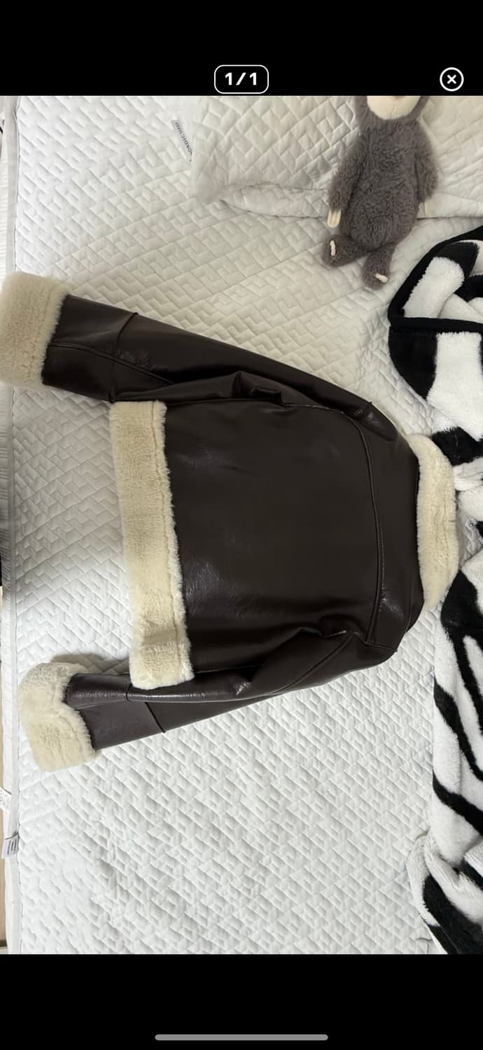 새상품 보헴서 보헤미안서울 슬림핏 셔링 무스탕 다크브라운 상품이미지5