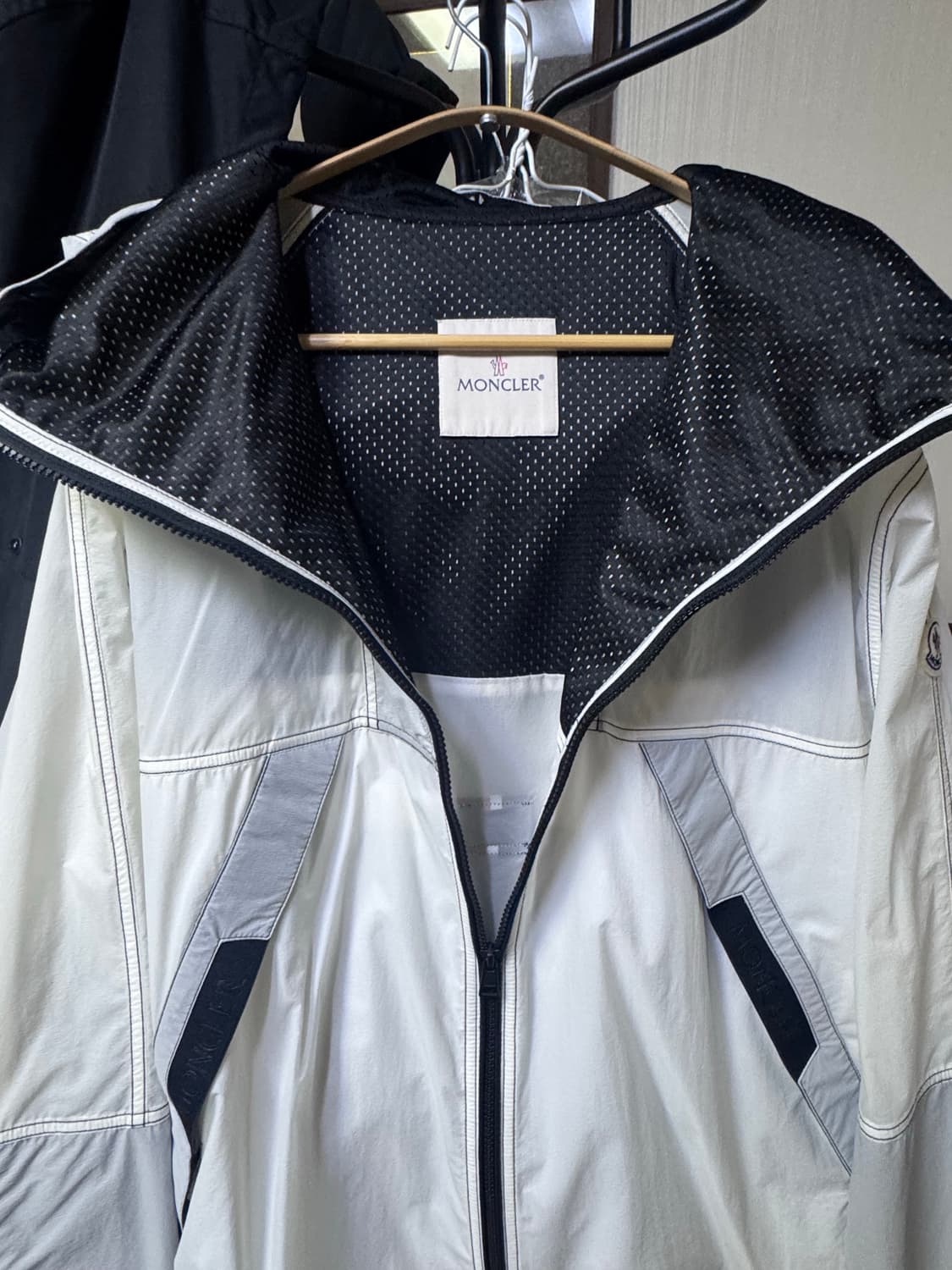 몽클레어 후드자켓 (화이트) 상품이미지2