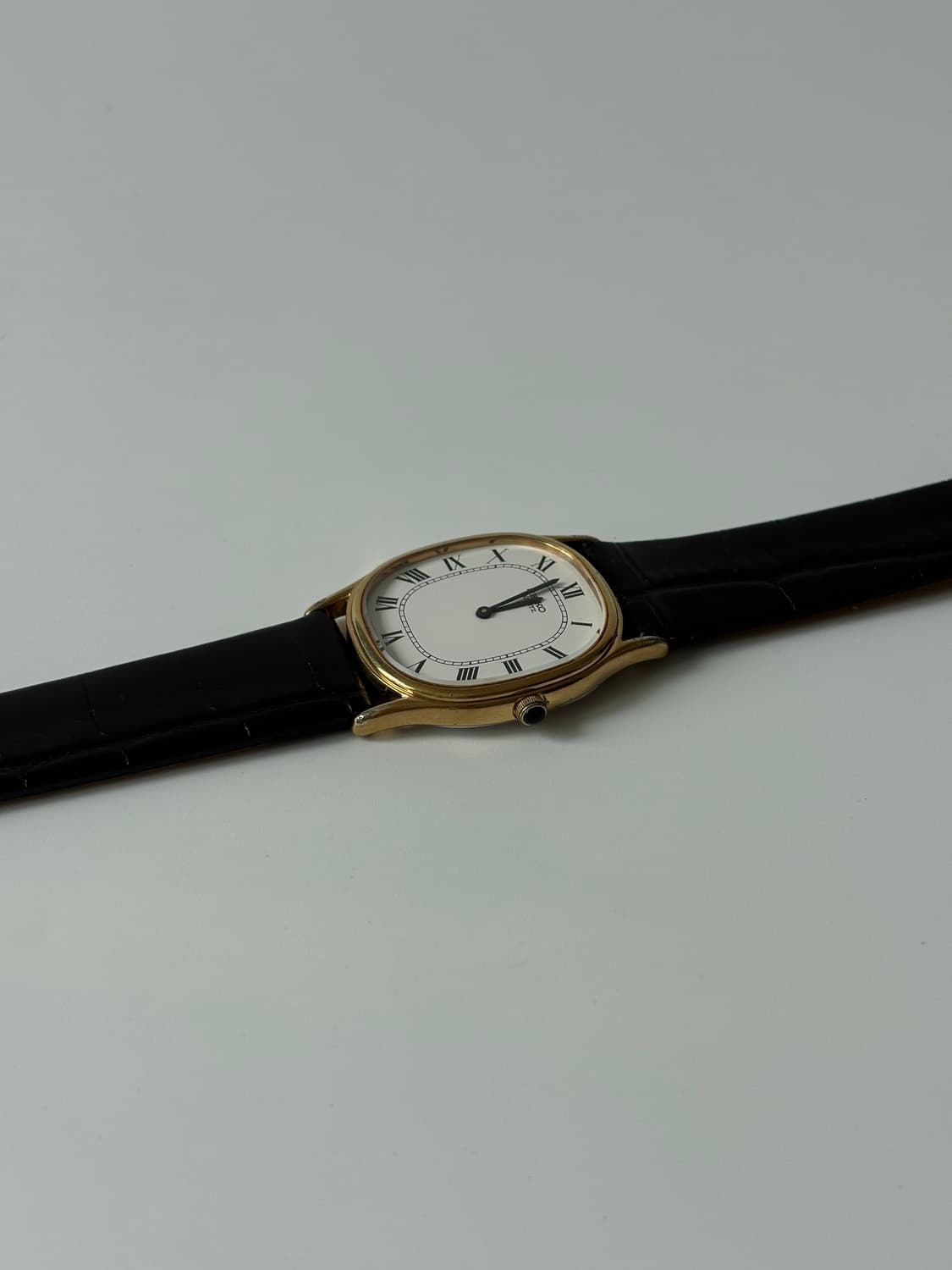 1980년대 Chariot 로만 인덱스 골드 오벌 쿼츠 남성  상품이미지5