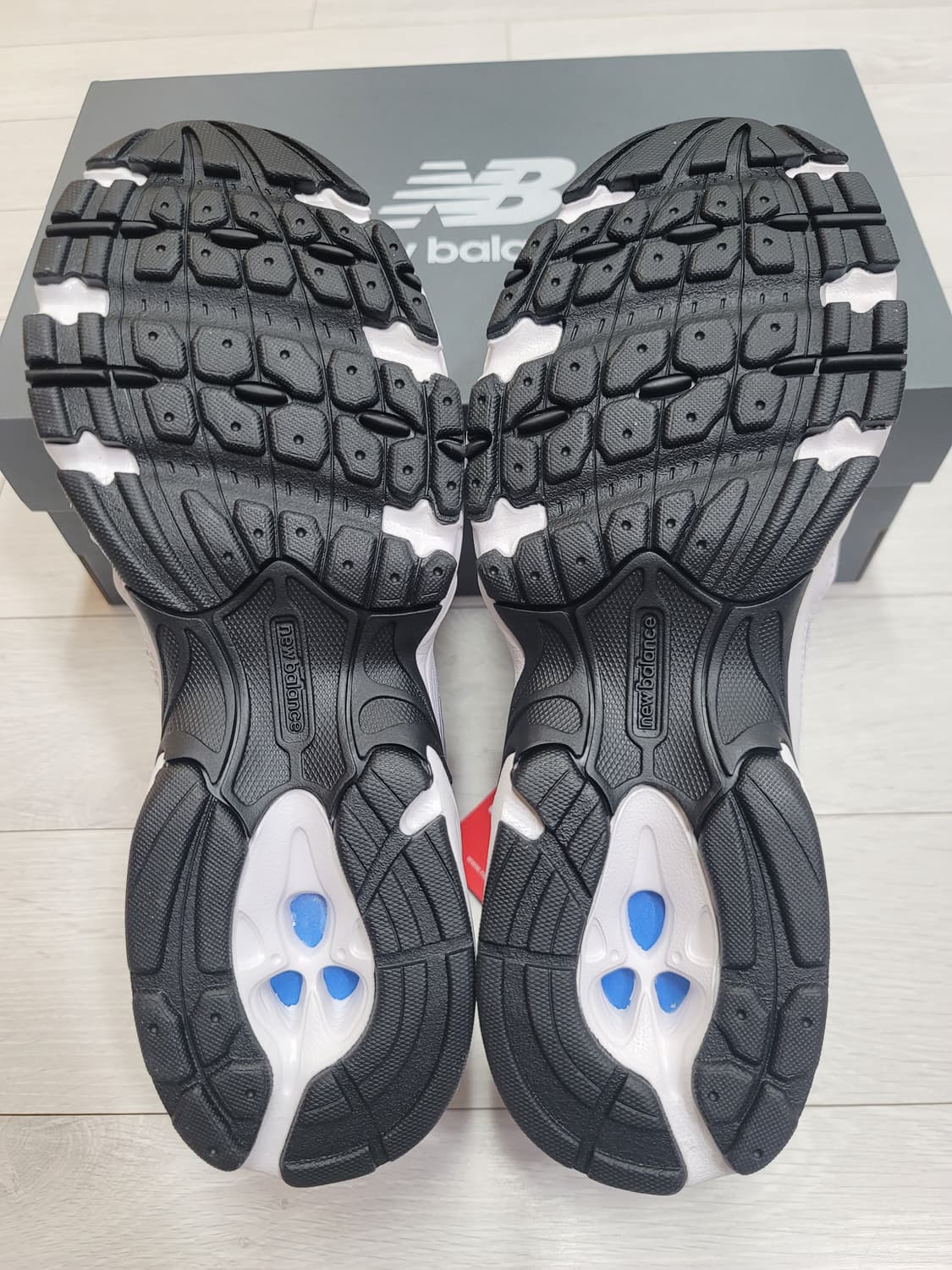 (250)뉴발란스 530 화이트 실버[대전 직거래도 가능] 상품이미지8