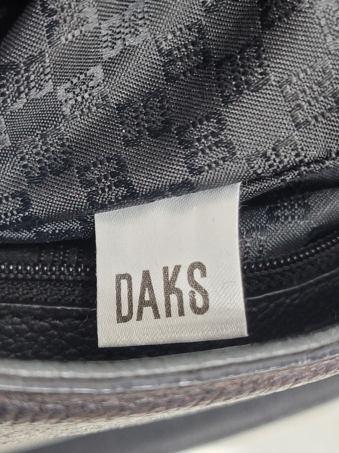 DAKS 닥스 DD로고 가죽 숄드백 / 블랙 상품이미지9