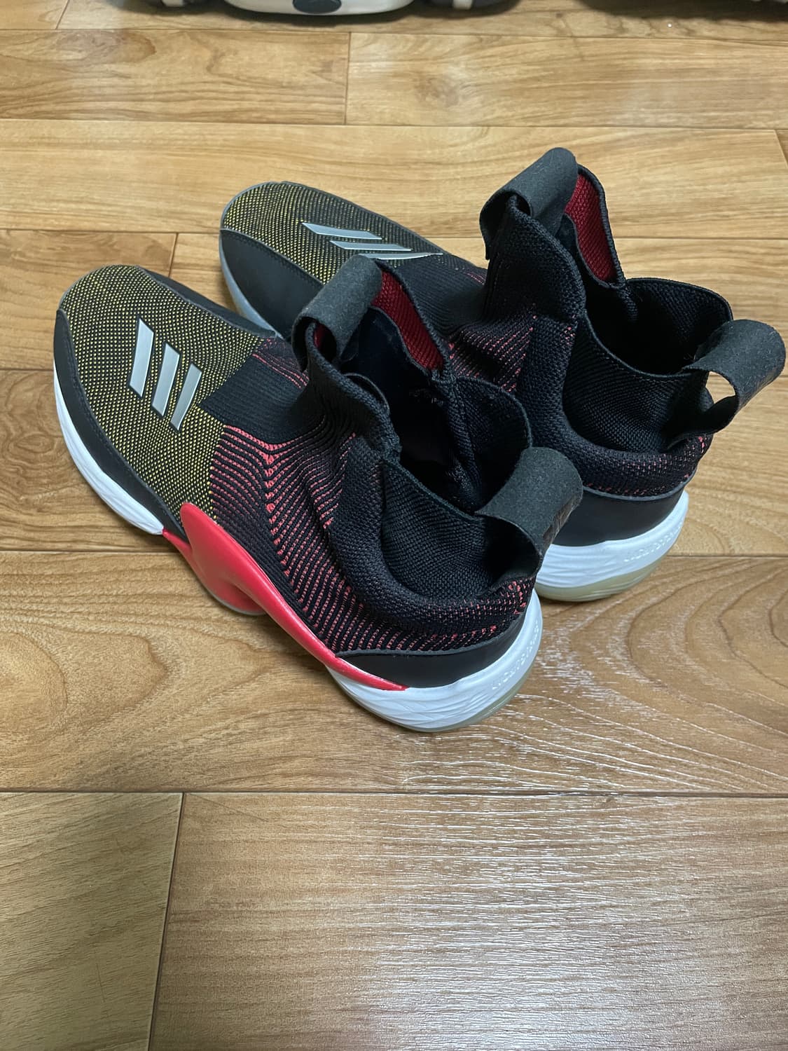 아디다스 넥스트 레벨 2020 농구화 상품이미지2