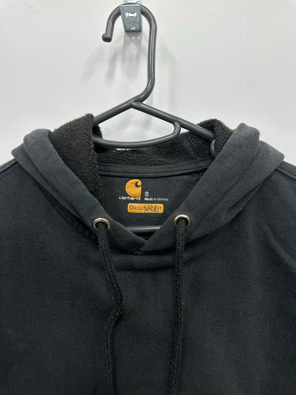 칼하트 차콜 후드티 상품이미지2