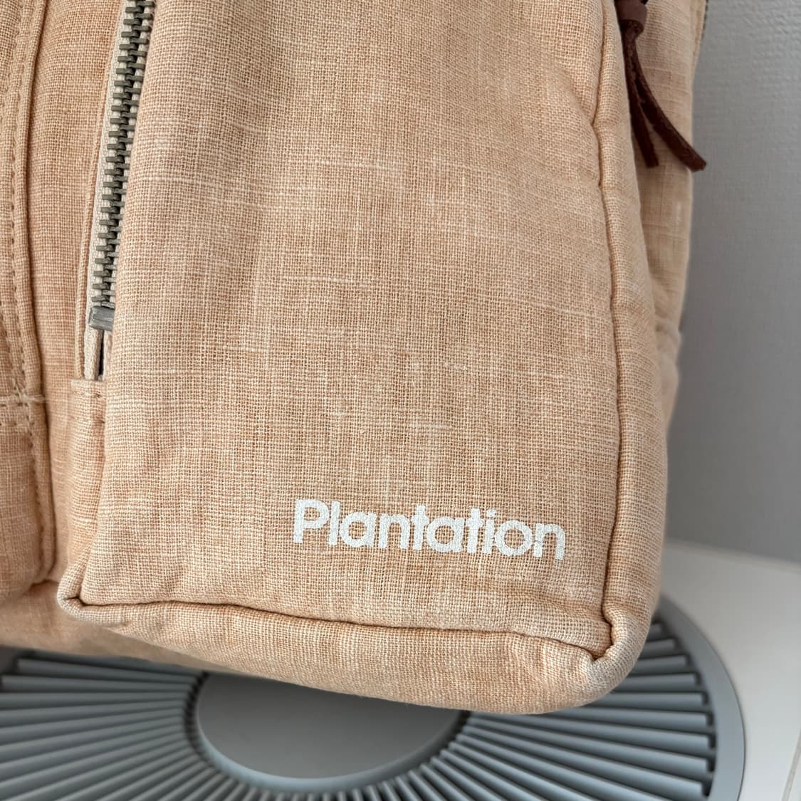 플랜테이션 내추럴 투포켓 백팩 베이지 Plantation 이세이미야케 상품이미지7