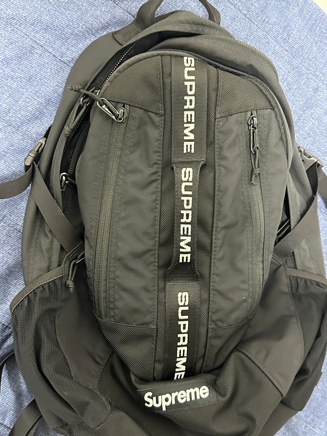 새상품급 22FW시즌 슈프림 가방 블랙  상품이미지2