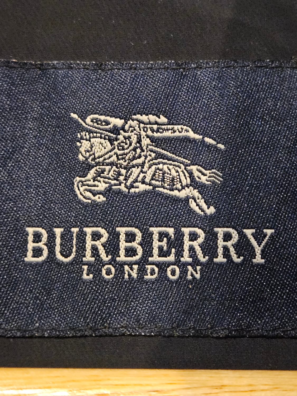 버버리 남성 블랙 패딩 2XL 상품이미지5