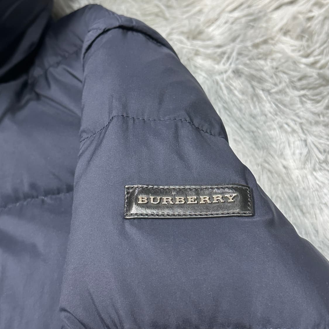 버버리 하틀리 구스다운 후드 패딩  상품이미지3