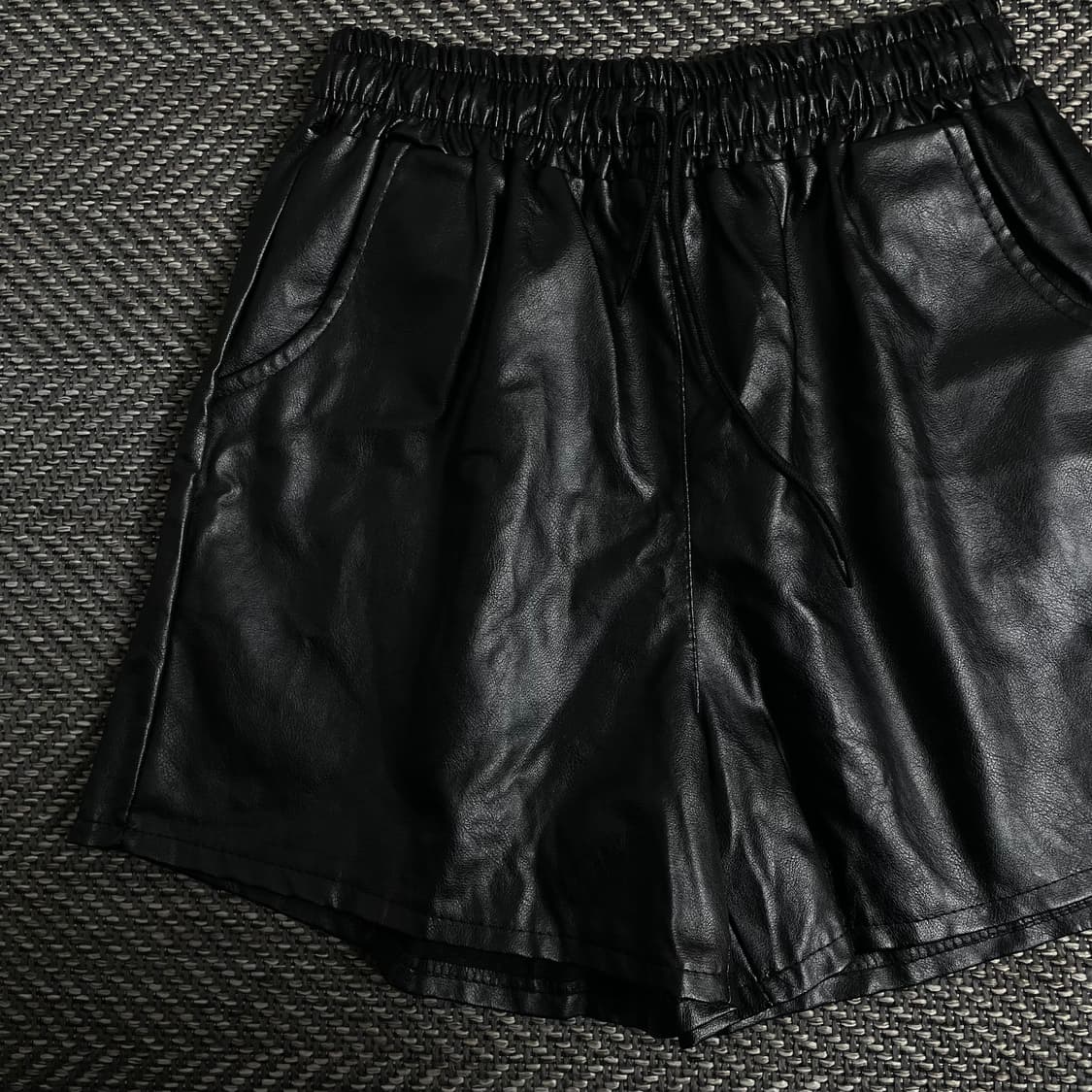 빈티지 우먼스 비건 레더 버뮤다 하프 팬츠y 3127 상품이미지3