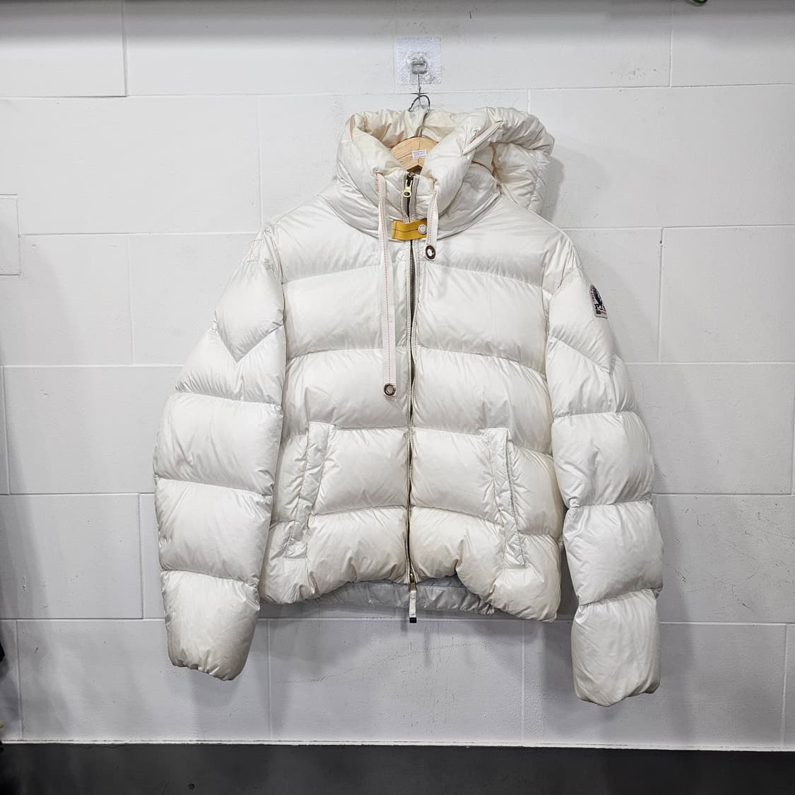 파라점퍼스 틸리 로고패치 여성 패딩 상품이미지1